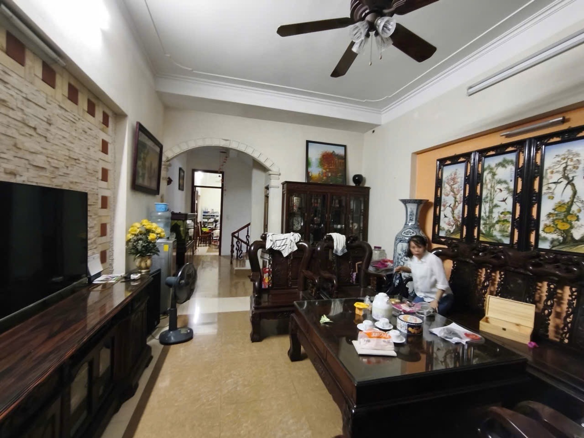 Bán nhà Lĩnh Nam - diện tích 100m2 5 tầng - Ô TÔ ĐỖ CỬA/VÀO NHÀ - giá 30 tỷ