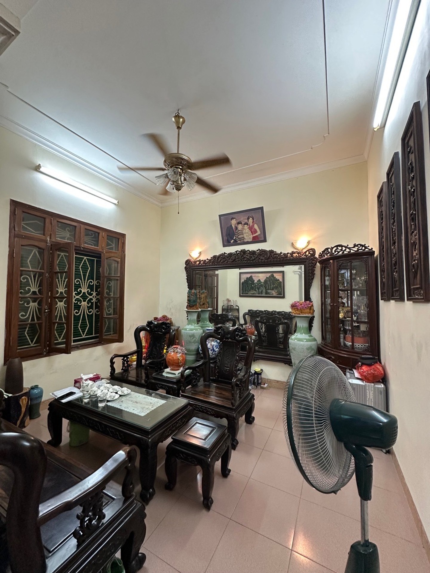 Bán nhà Thanh Nhàn - diện tích 72m2 3 tầng - Mặt ngõ thông - giá 18 tỷ