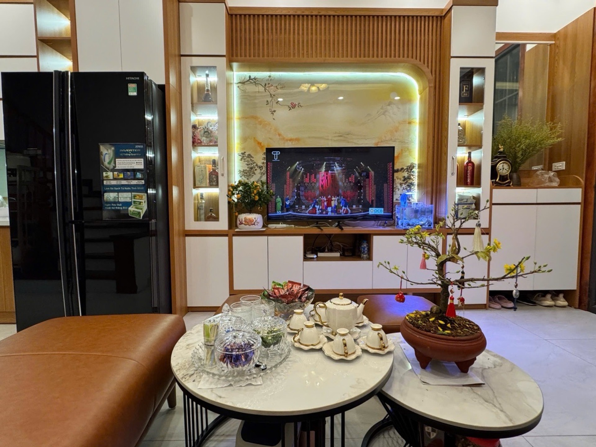 Bán nhà Nguyễn Cao - diện tích 26m2 4 tầng - Ngõ thông, kinh doanh - giá 9,3 tỷ