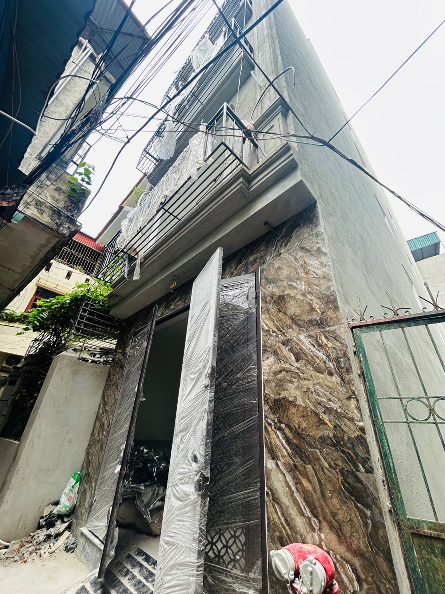 Bán nhà Lĩnh Nam - diện tích 71m2 6 tầng - CCMN khép kín 14 phòng - giá 16,8 tỷ