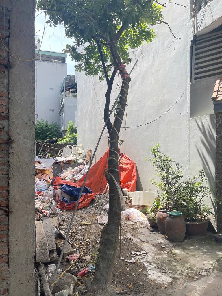 Bán nhà Nguyễn Khoái - diện tích 46m2 0 tầng - Đất vuông, mặt tiền vát - giá 7,3 tỷ
