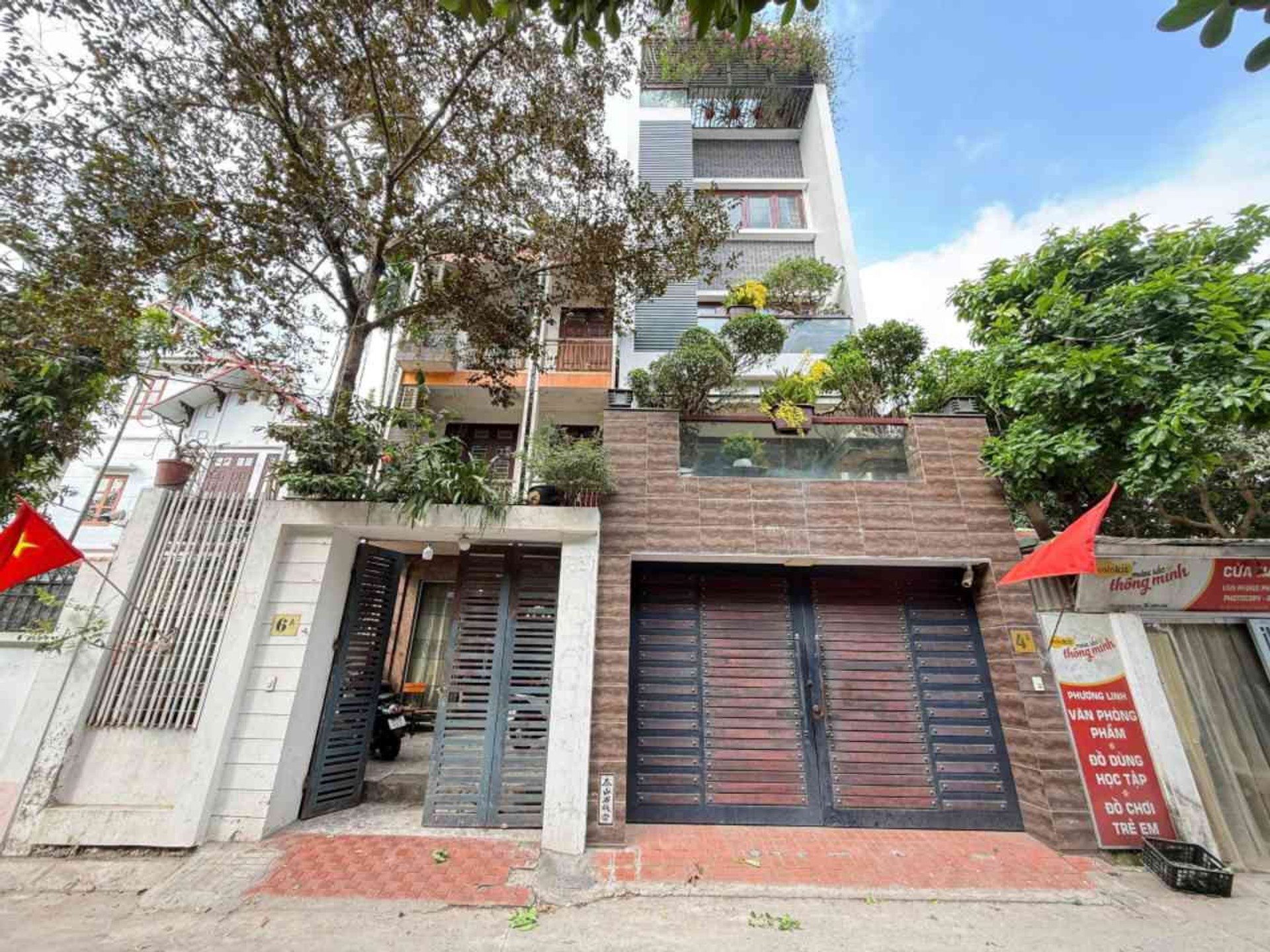 Bán nhà Thanh Đàm - diện tích 97m2 4 tầng - Ngõ ô tô tránh - giá 26 tỷ