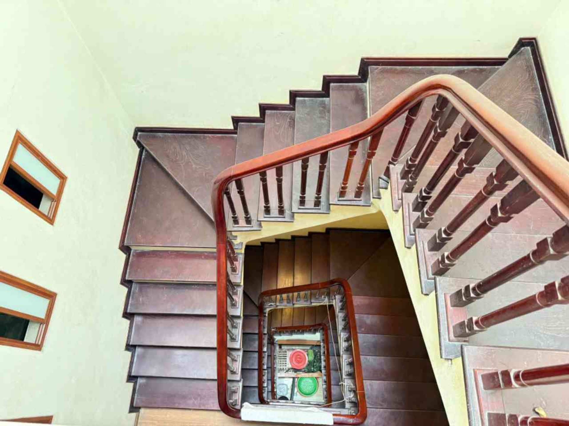 Bán nhà Thanh Đàm - diện tích 97m2 4 tầng - Ngõ ô tô tránh - giá 26 tỷ