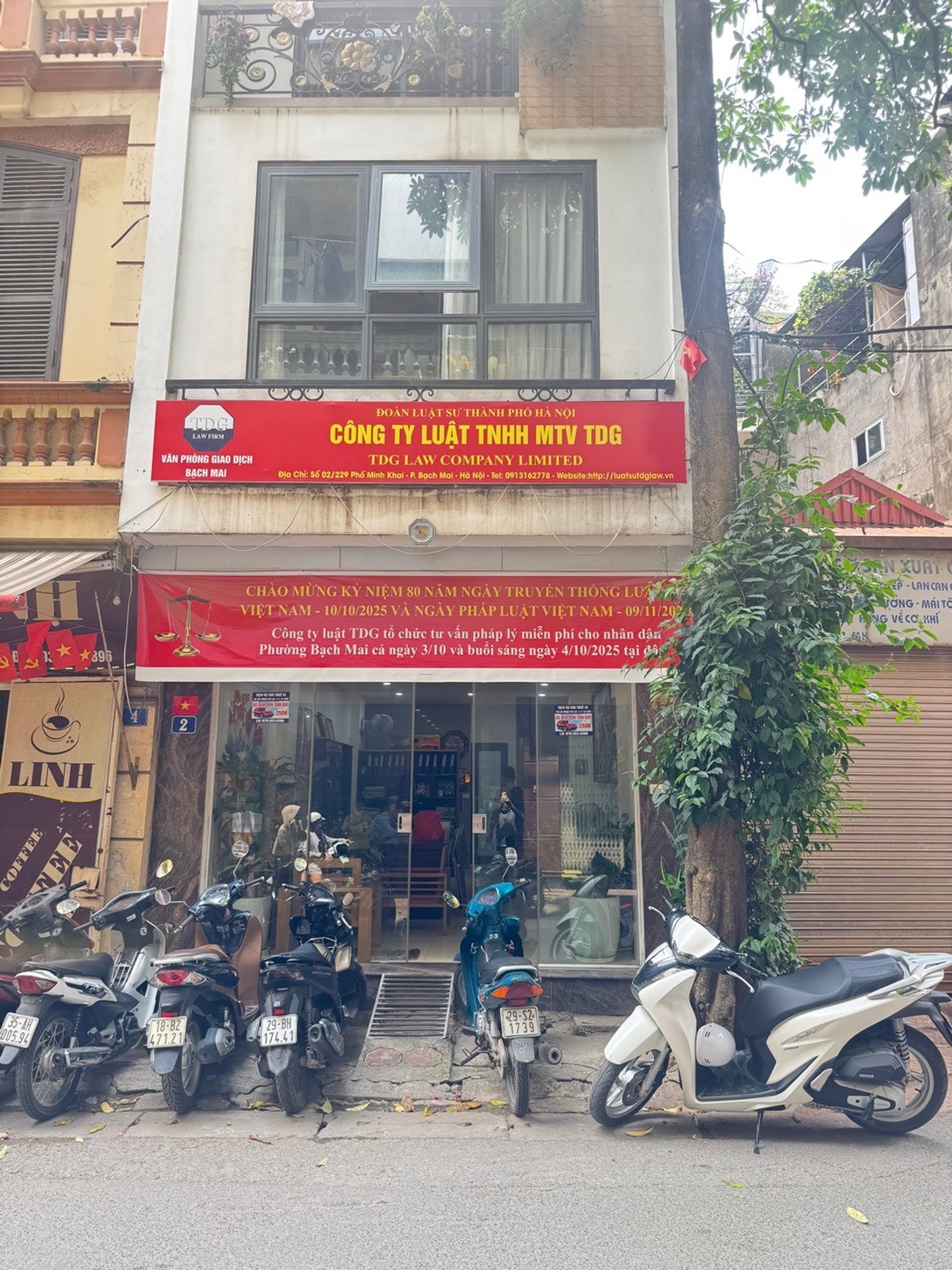 Bán nhà Minh Khai - diện tích 46m2 6 tầng - Ô TÔ VỈA HÈ - giá 23,8 tỷ
