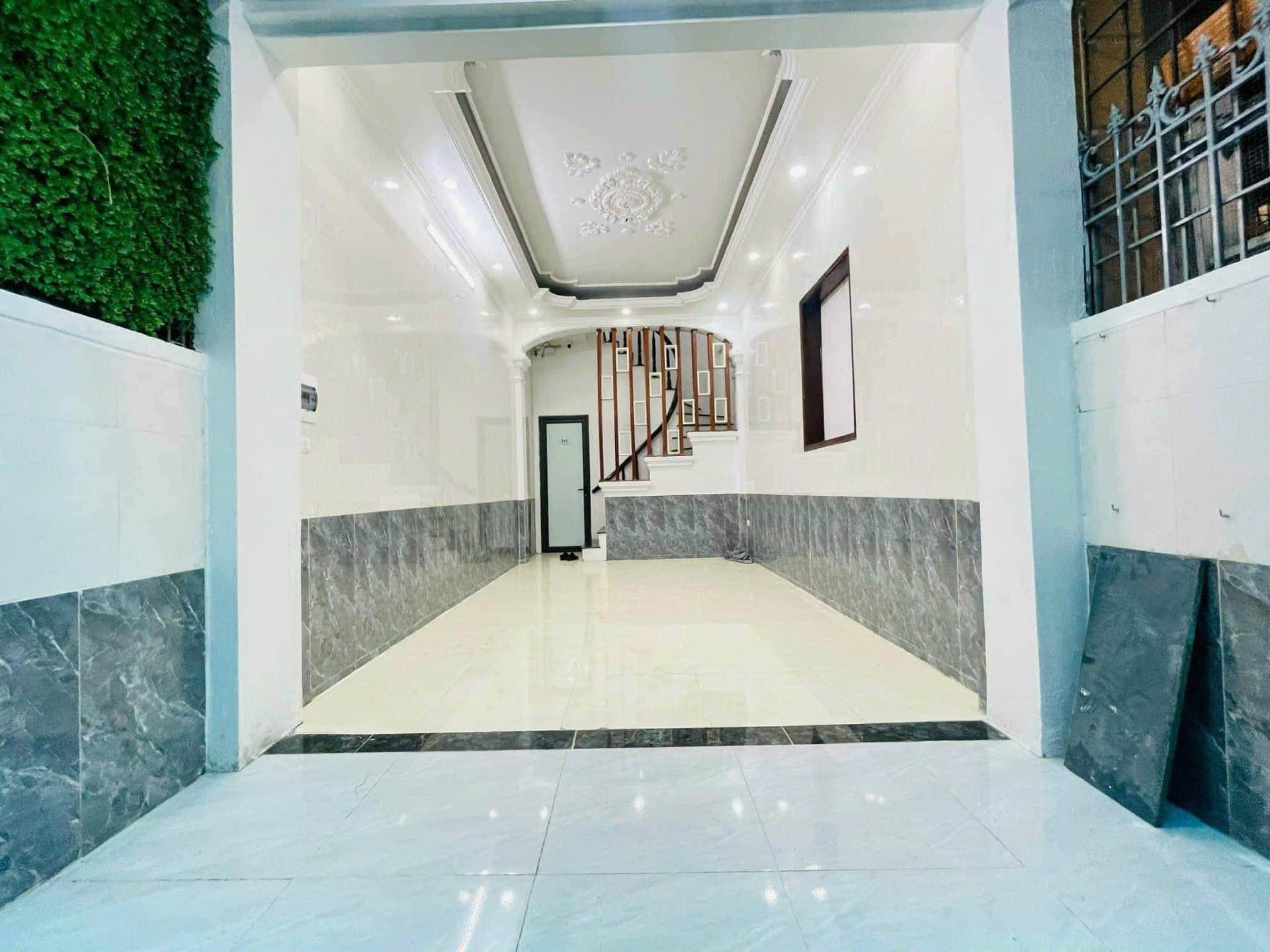 Bán nhà Kim Giang - diện tích 45m2 5 tầng - Nhà dòng tiền cho thuê - giá 10,3 tỷ
