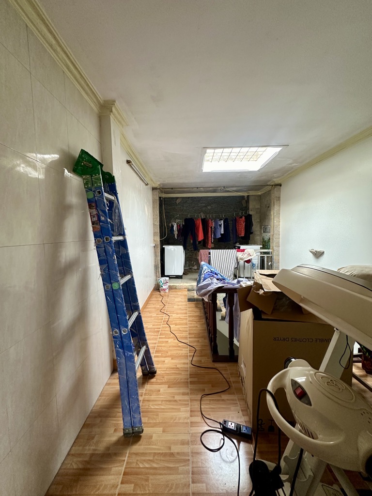 Bán nhà Hoàng Mai - diện tích 34m2 5 tầng - ô tô qua nhà - giá 9 tỷ