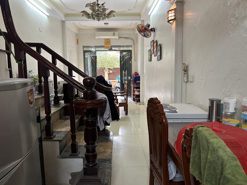 Bán nhà Hoàng Mai - diện tích 34m2 5 tầng - ô tô qua nhà - giá 9 tỷ