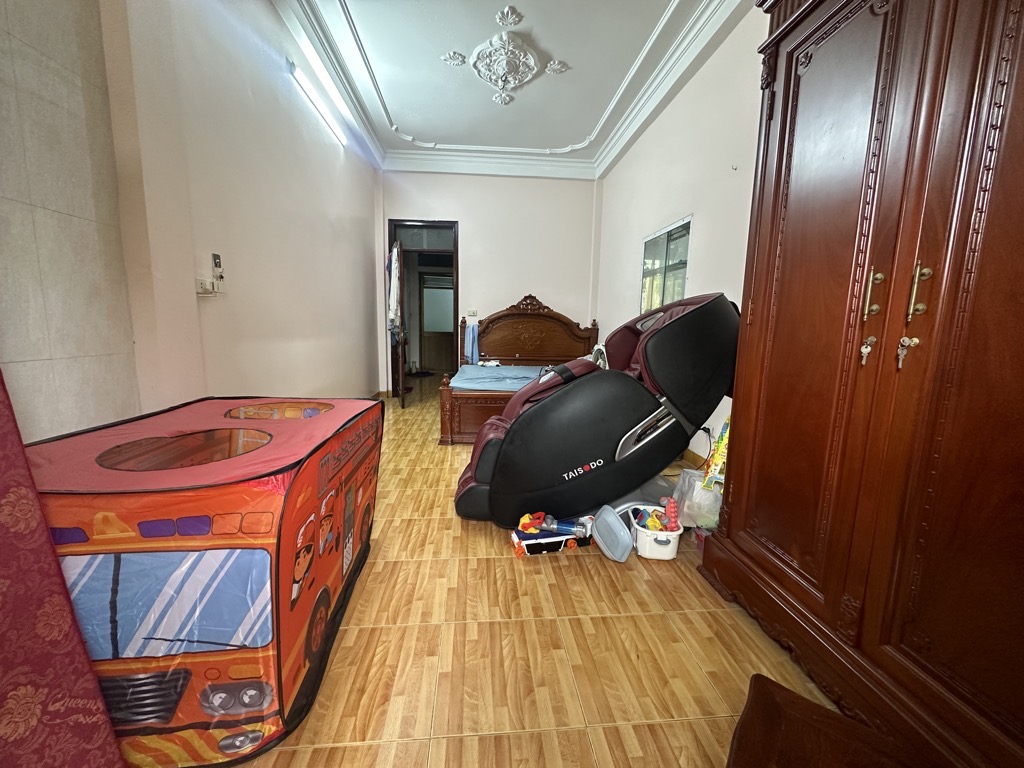 Bán nhà Hoàng Mai - diện tích 34m2 5 tầng - ô tô qua nhà - giá 9 tỷ