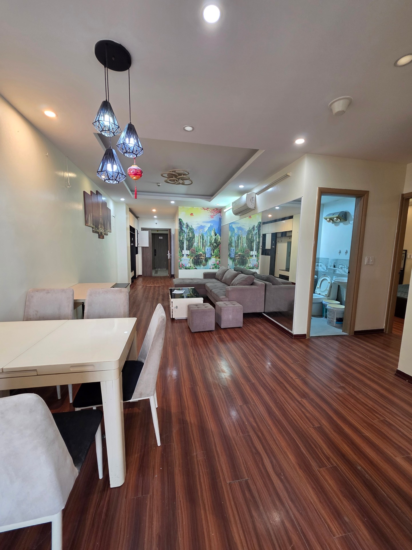 Bán nhà Lĩnh Nam - diện tích 93m2 18 tầng - Căn hộ cao cấp - giá 8,3 tỷ