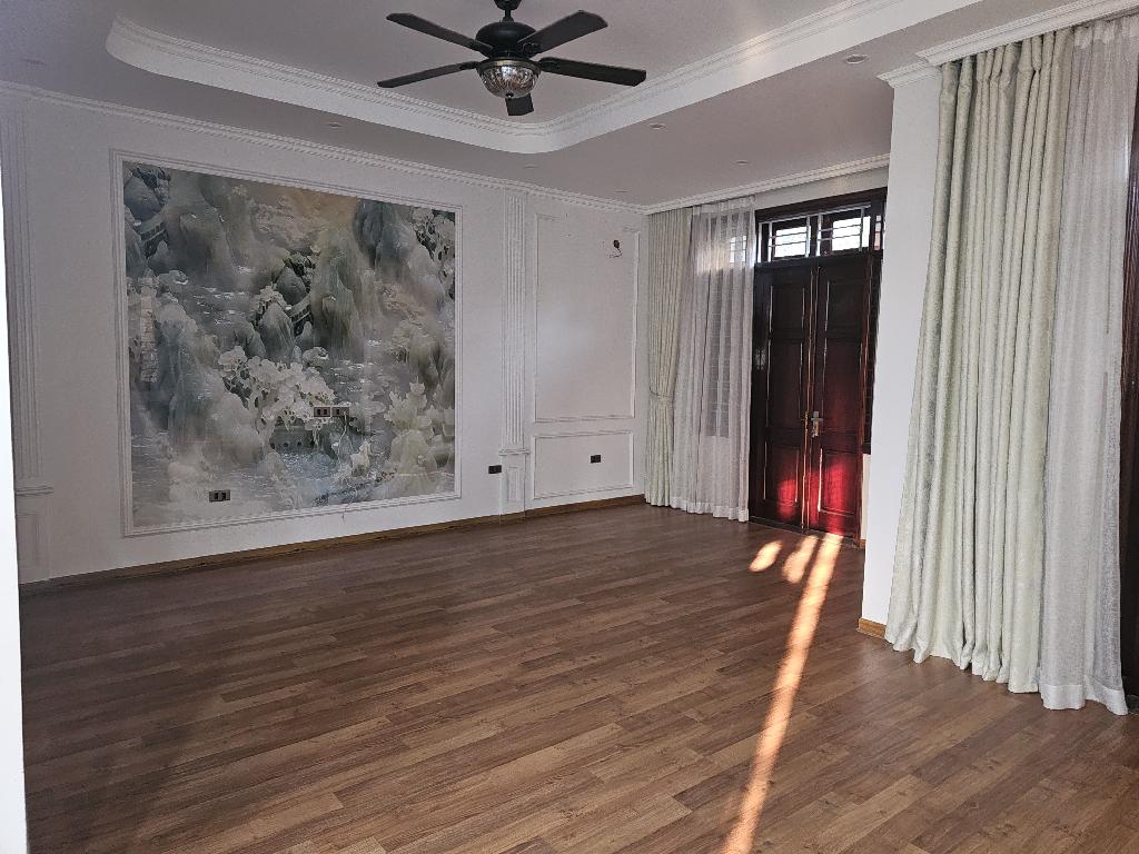 Bán nhà Trung Văn - diện tích 142m2 4 tầng - Bất động sản VIP - giá 36,5 tỷ