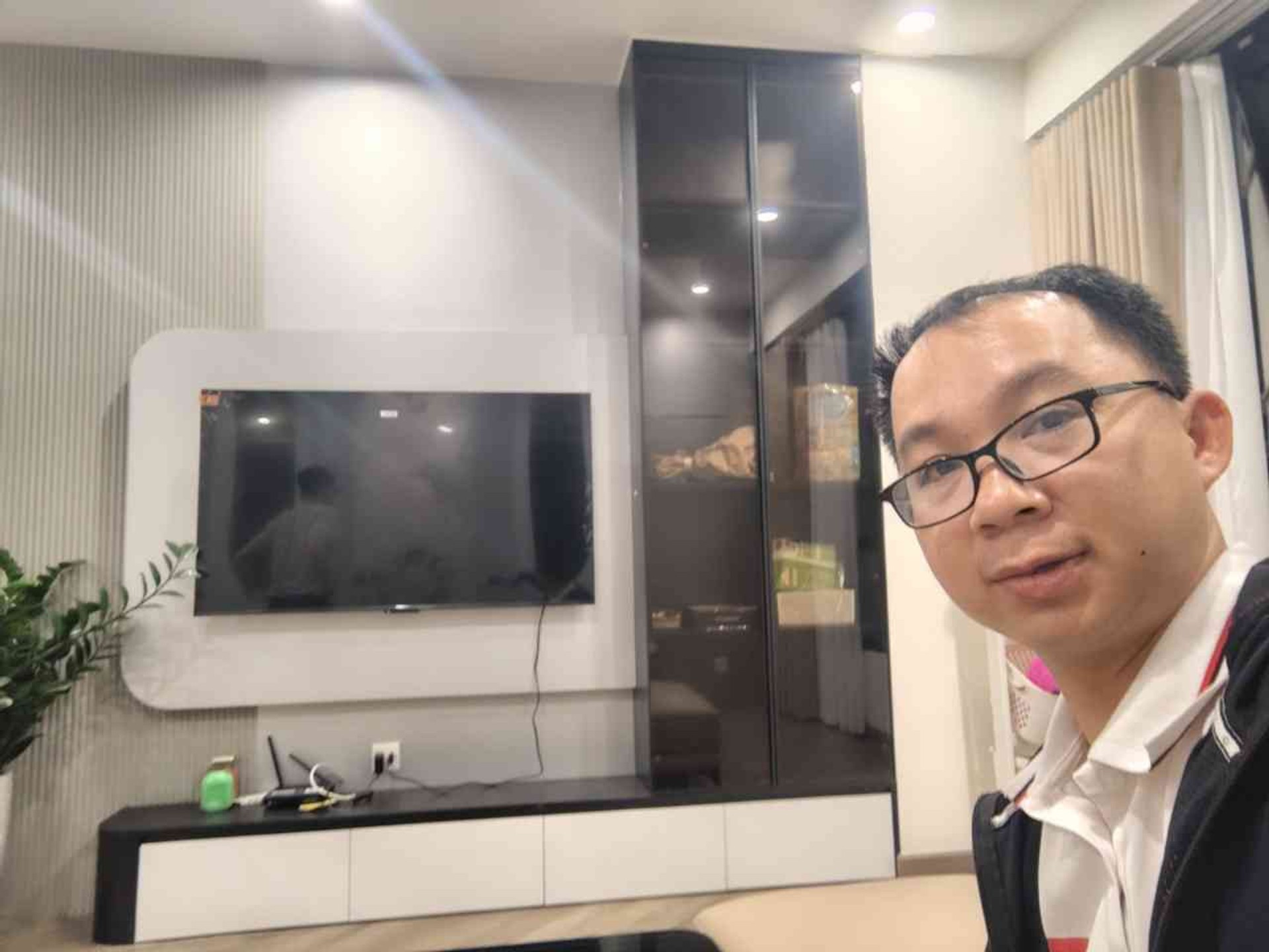 Bán nhà Hai Bà Trưng - diện tích 95m2 25 tầng - Lô góc - giá 13,8 tỷ