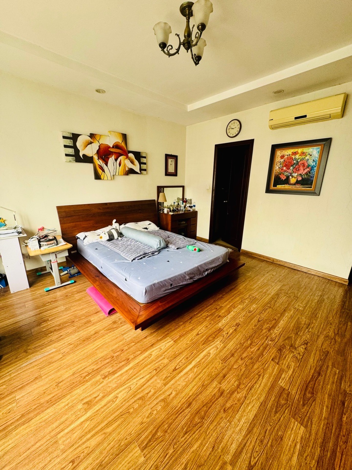 Bán nhà Minh Khai - diện tích 87m2 19 tầng - Căn hộ cao cấp Vinhomes Times City - giá 11,85 tỷ