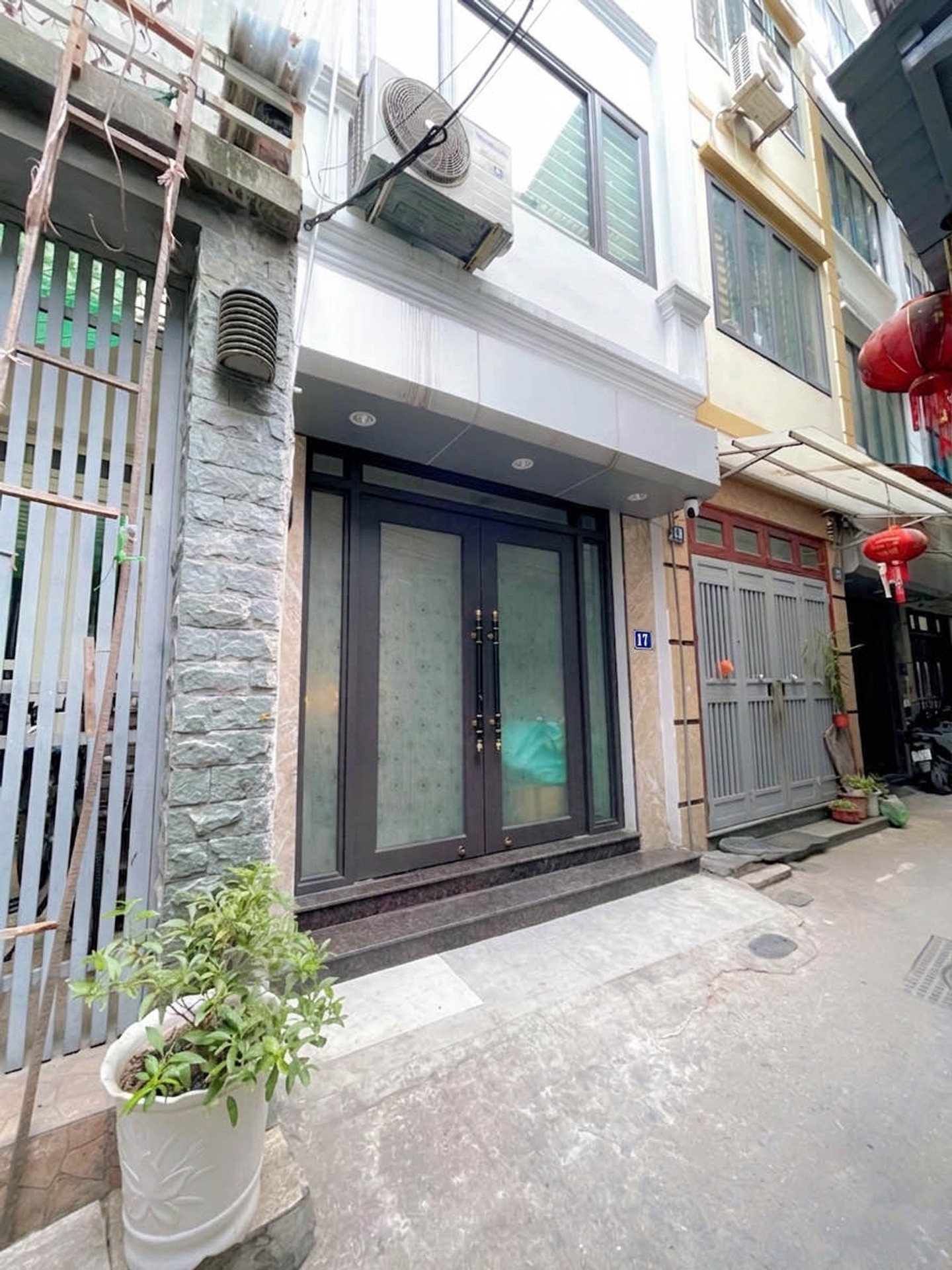 Bán nhà Hồng Mai - diện tích 45m2 5 tầng - Nhà đẹp hiếm có - giá 11,3 tỷ