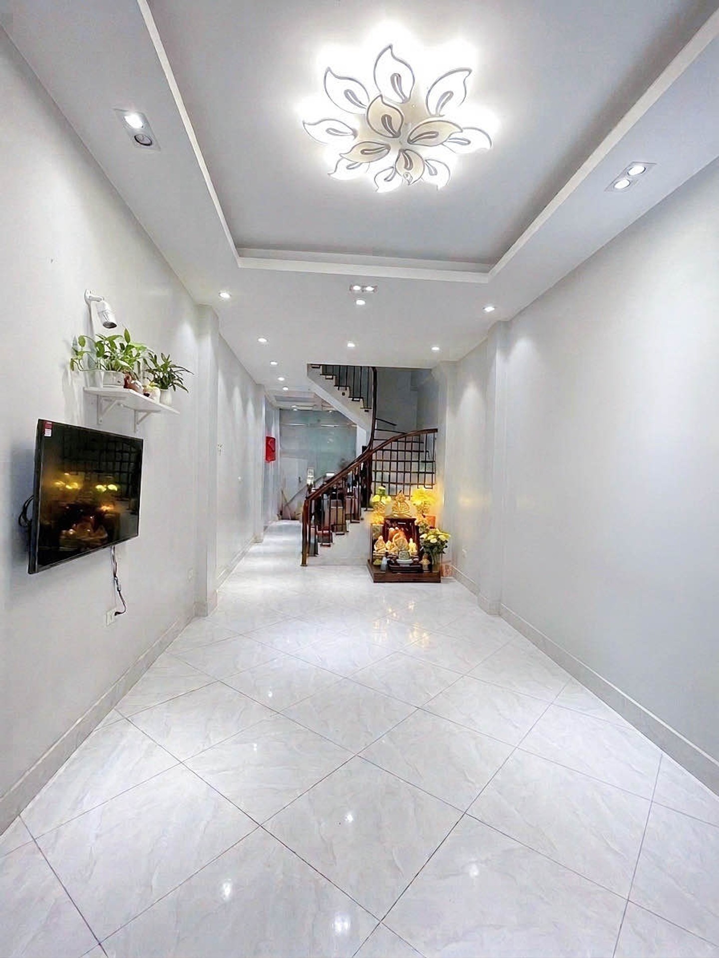 Bán nhà Hồng Mai - diện tích 45m2 5 tầng - Nhà đẹp hiếm có - giá 11,3 tỷ