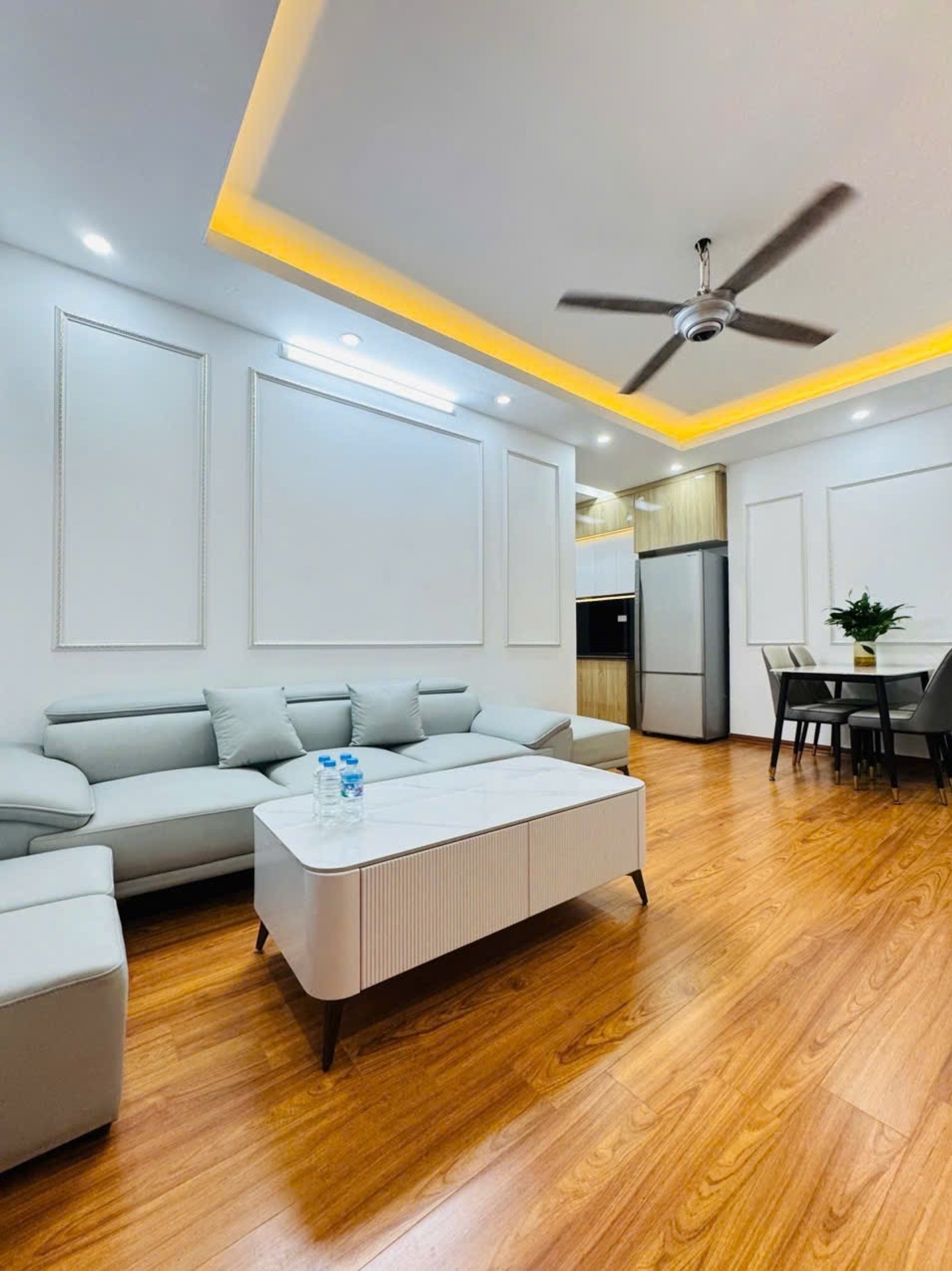 Bán nhà Nguyễn Xiển - diện tích 73m2 1 tầng - mặt tiền 7,6m - giá 4,4 tỷ