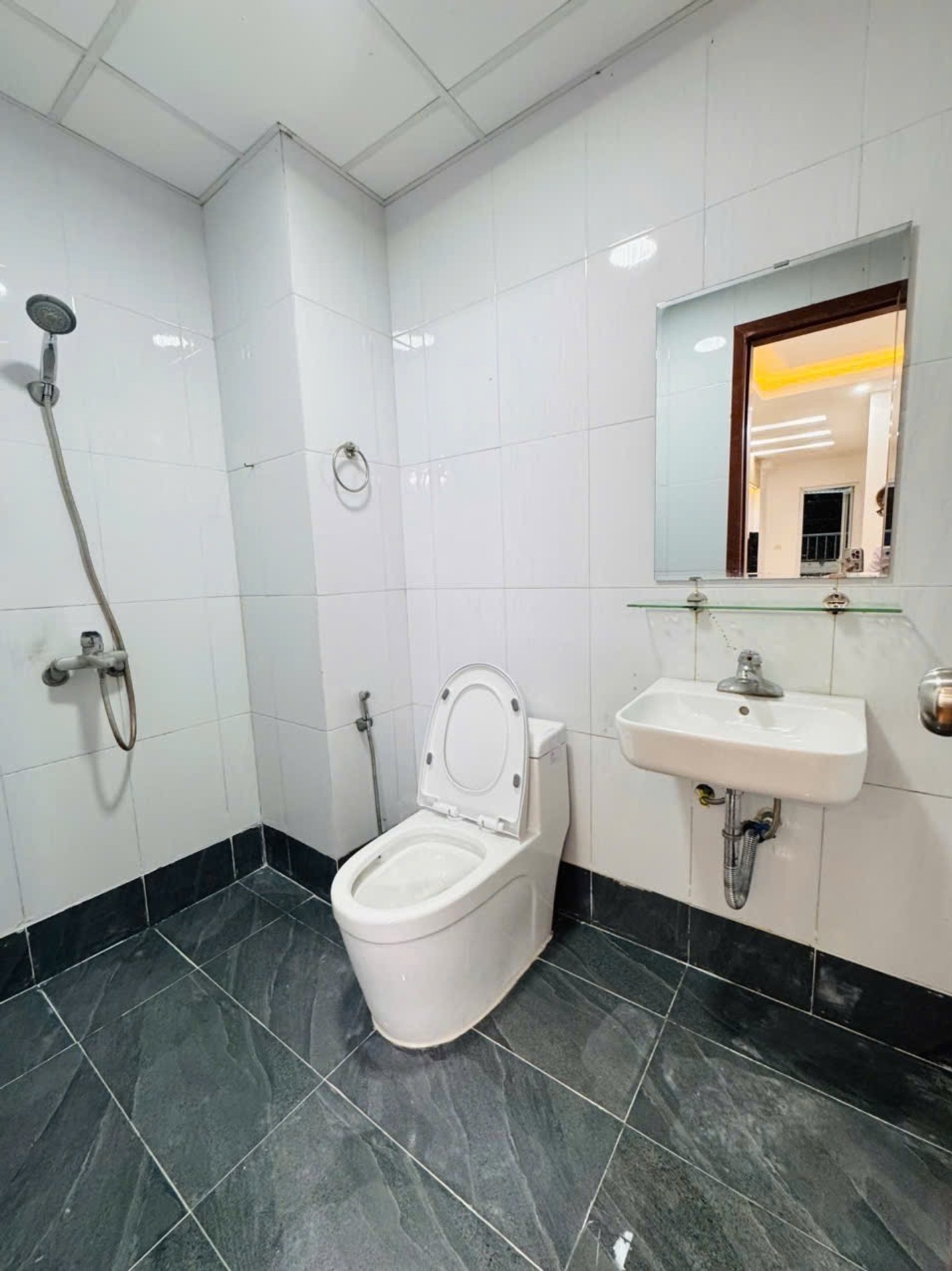 Bán nhà Nguyễn Xiển - diện tích 73m2 1 tầng - mặt tiền 7,6m - giá 4,4 tỷ