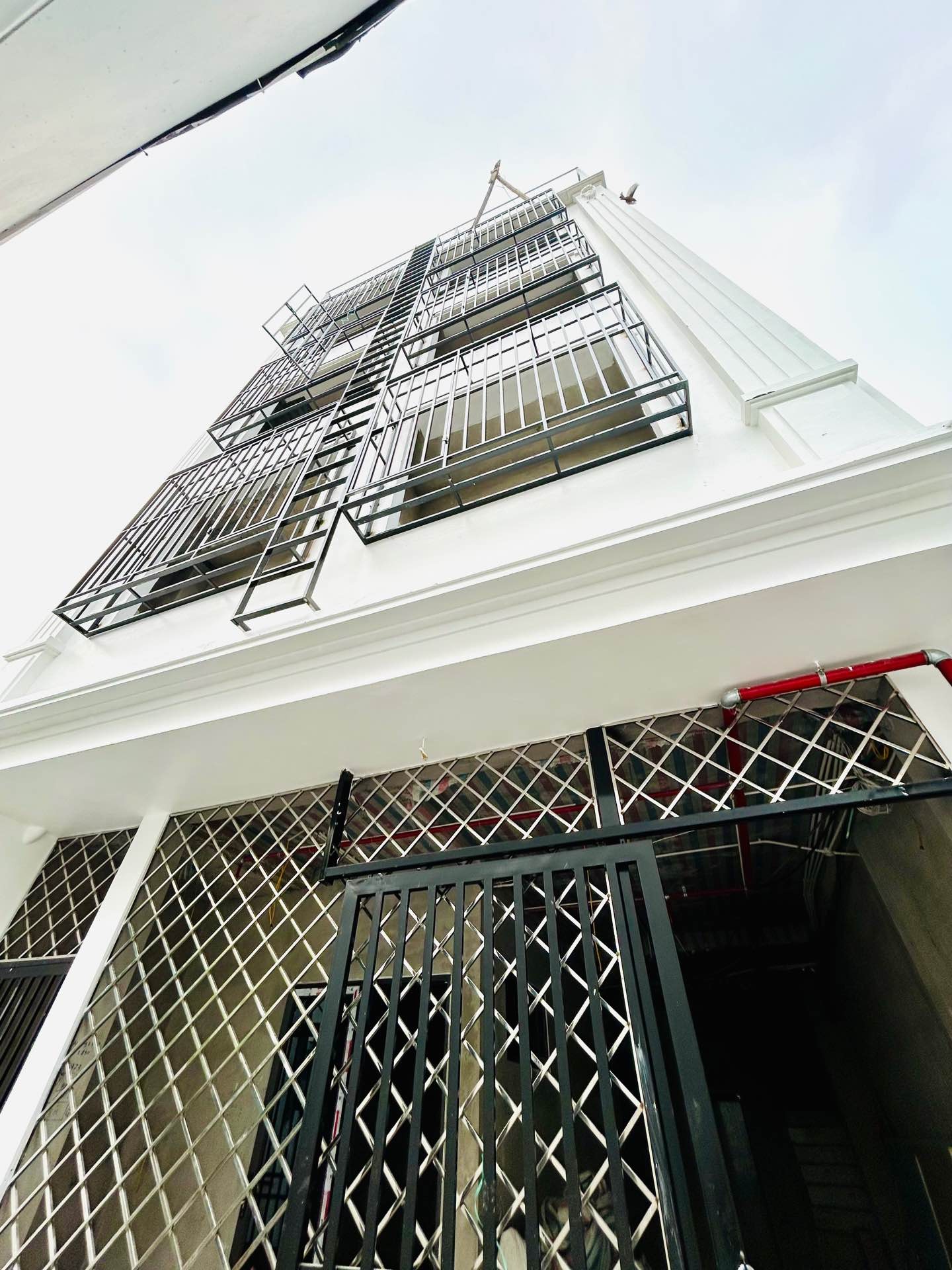 Bán nhà Thanh Đàm - diện tích 61m2 5 tầng - Nhà đẹp hiếm có - giá 9,8 tỷ