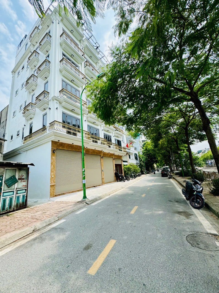 Bán nhà Bờ Sông Sét - diện tích 102m2 1 tầng - mặt tiền thênh thang - giá 17,9 tỷ