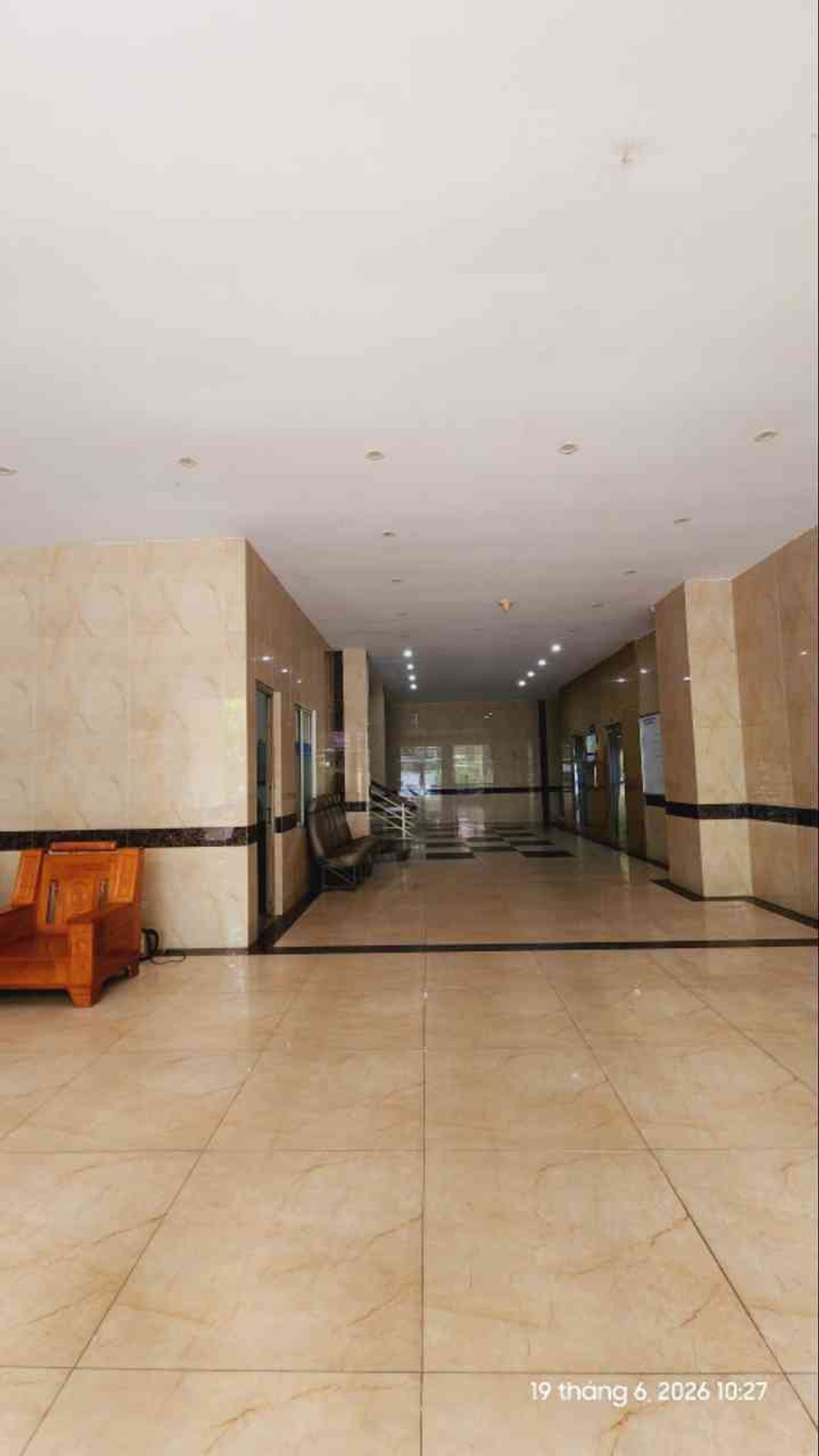 Bán nhà Nghiêm Xuân Yêm - diện tích 86m2 14 tầng - Lô góc 2 mặt thoáng - giá 6,8 tỷ