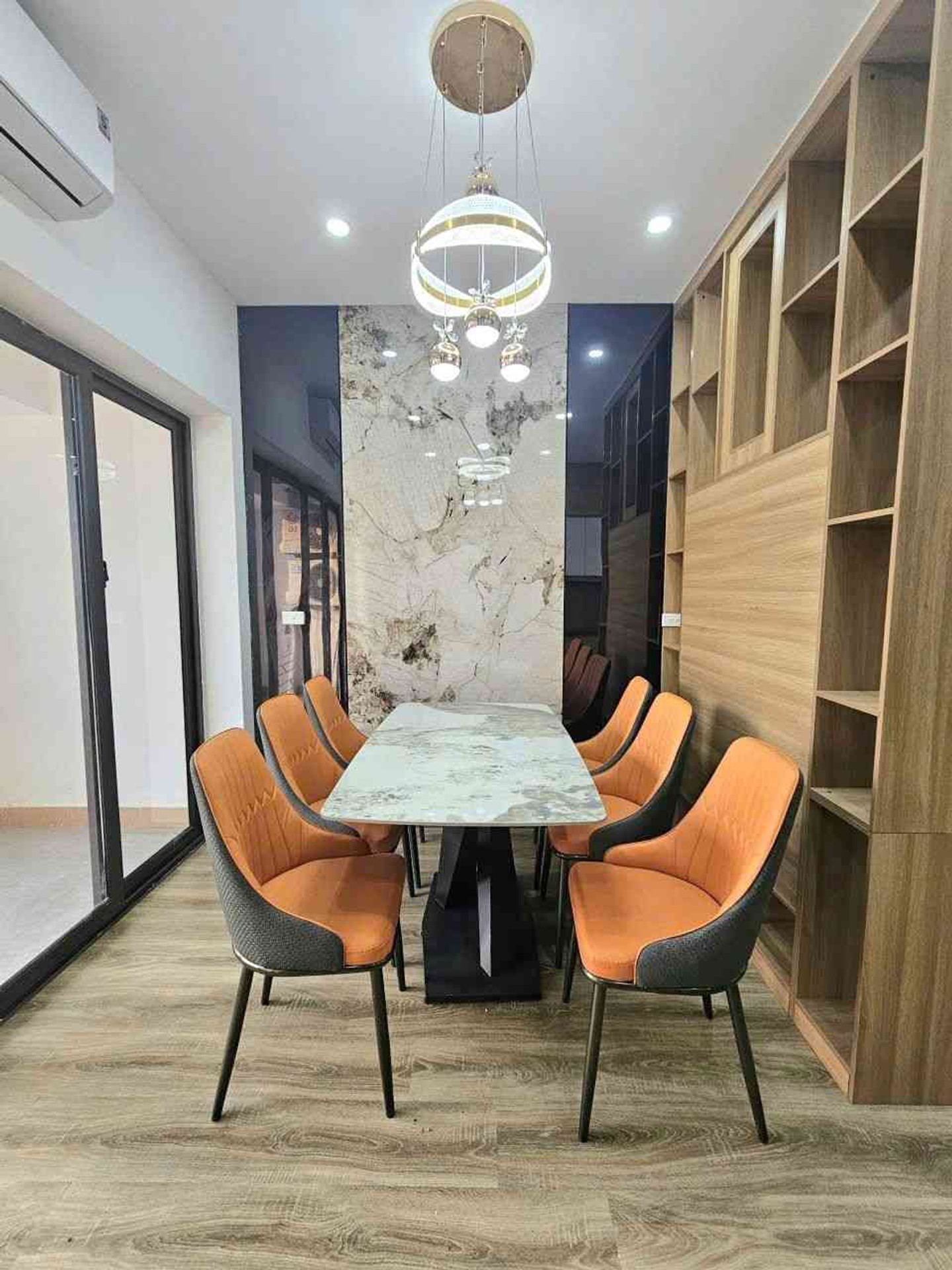 Bán nhà Nghiêm Xuân Yêm - diện tích 86m2 14 tầng - Lô góc 2 mặt thoáng - giá 6,8 tỷ