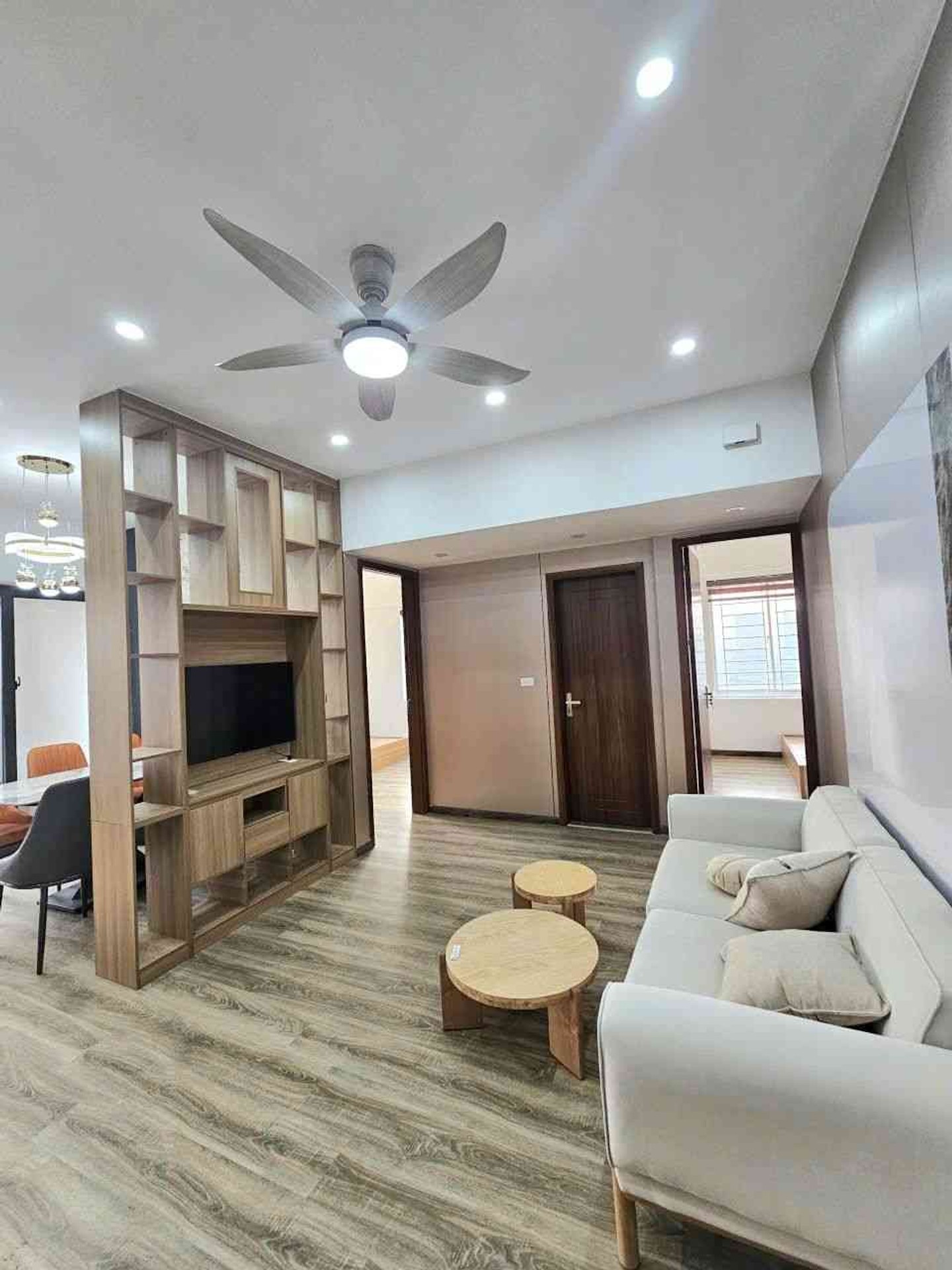 Bán nhà Nghiêm Xuân Yêm - diện tích 86m2 14 tầng - Lô góc 2 mặt thoáng - giá 6,8 tỷ