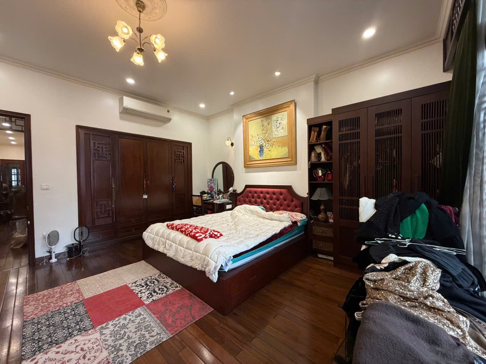 Bán nhà Khâm Thiên - diện tích 95m2 5 tầng - Lô góc 2 mặt thoáng - giá 66 tỷ