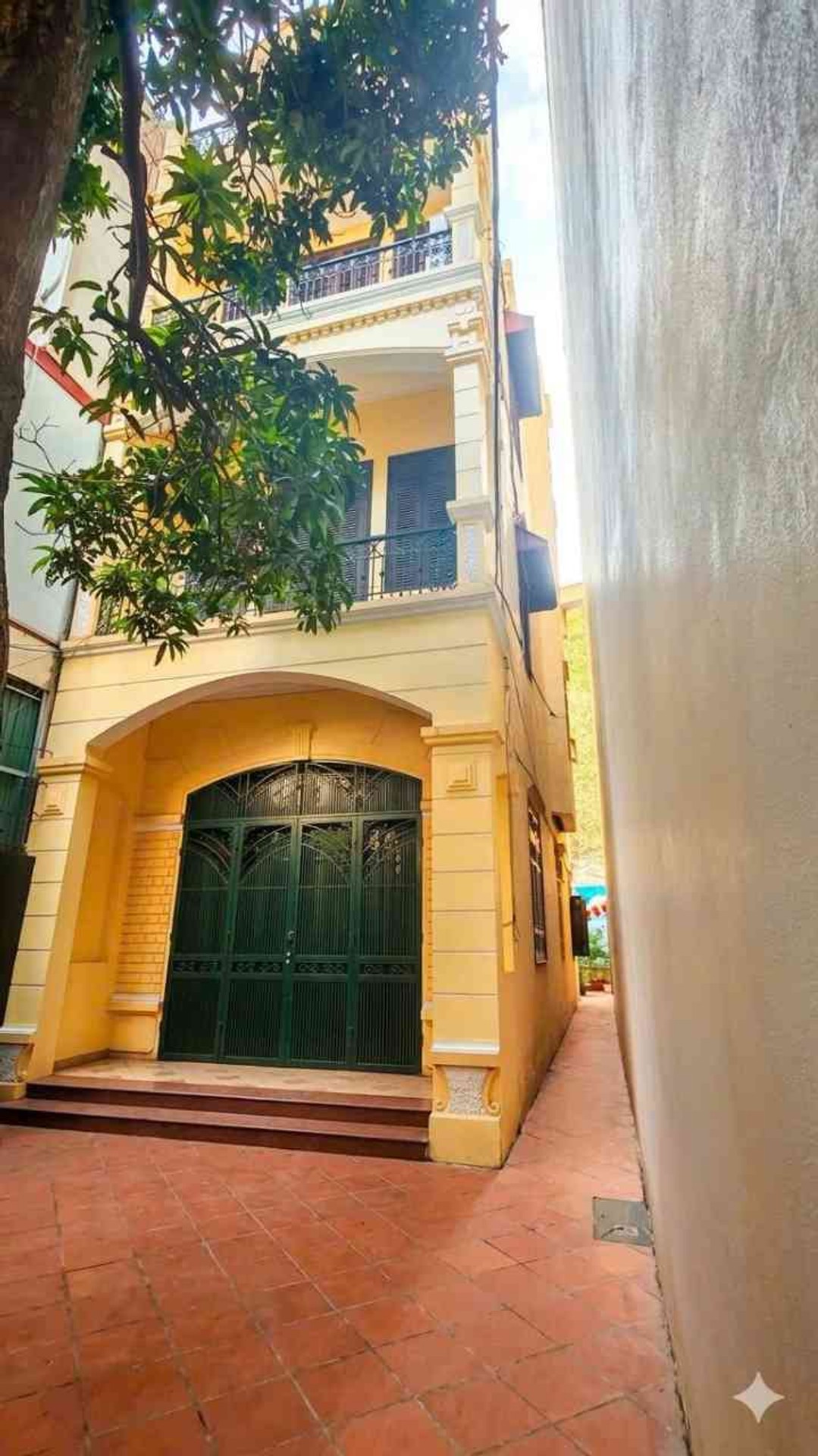 Bán nhà 177 - diện tích 177m2 4 tầng - Biệt thự sân vườn giữa trung tâm - giá 53 tỷ