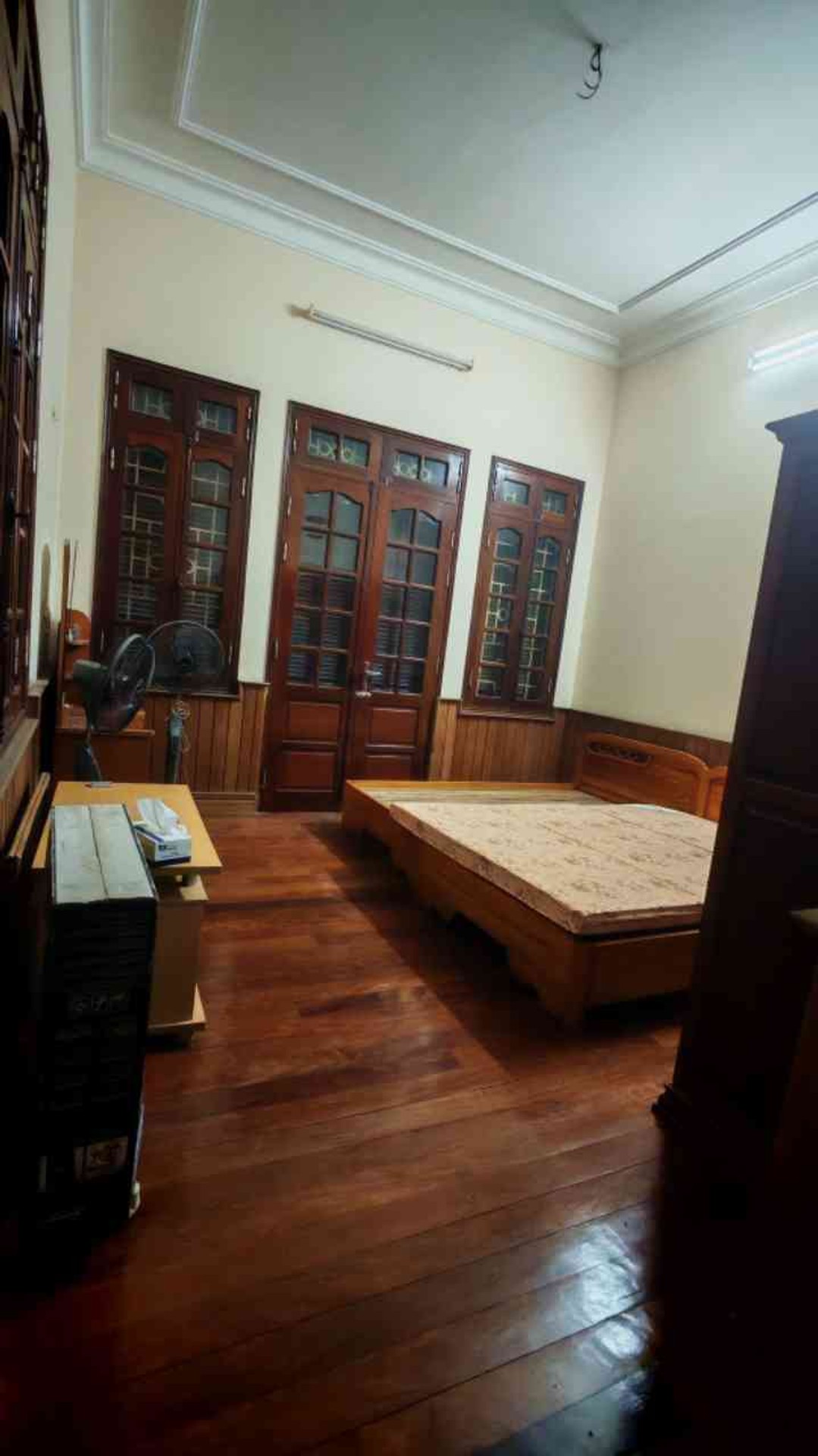 Bán nhà 177 - diện tích 177m2 4 tầng - Biệt thự sân vườn giữa trung tâm - giá 53 tỷ