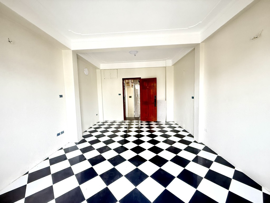 Bán nhà Triệu Việt Vương - diện tích 29,6m2 7 tầng - Mặt phố VIP trung tâm - giá 29,5 tỷ