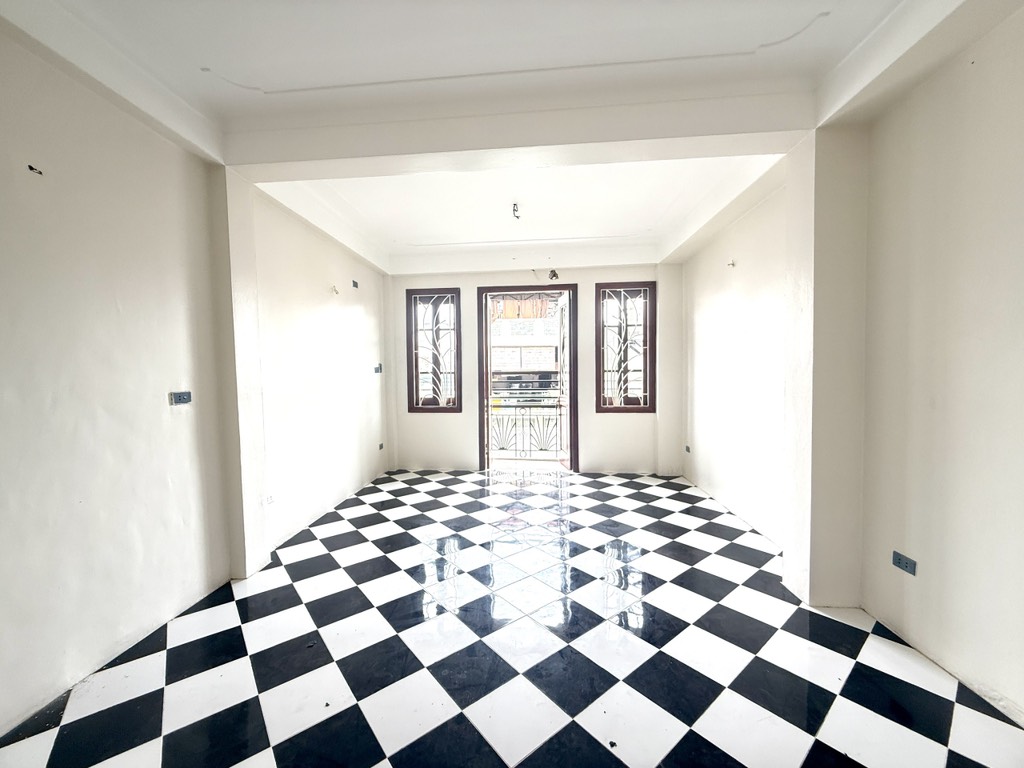 Bán nhà Triệu Việt Vương - diện tích 29,6m2 7 tầng - Mặt phố VIP trung tâm - giá 29,5 tỷ