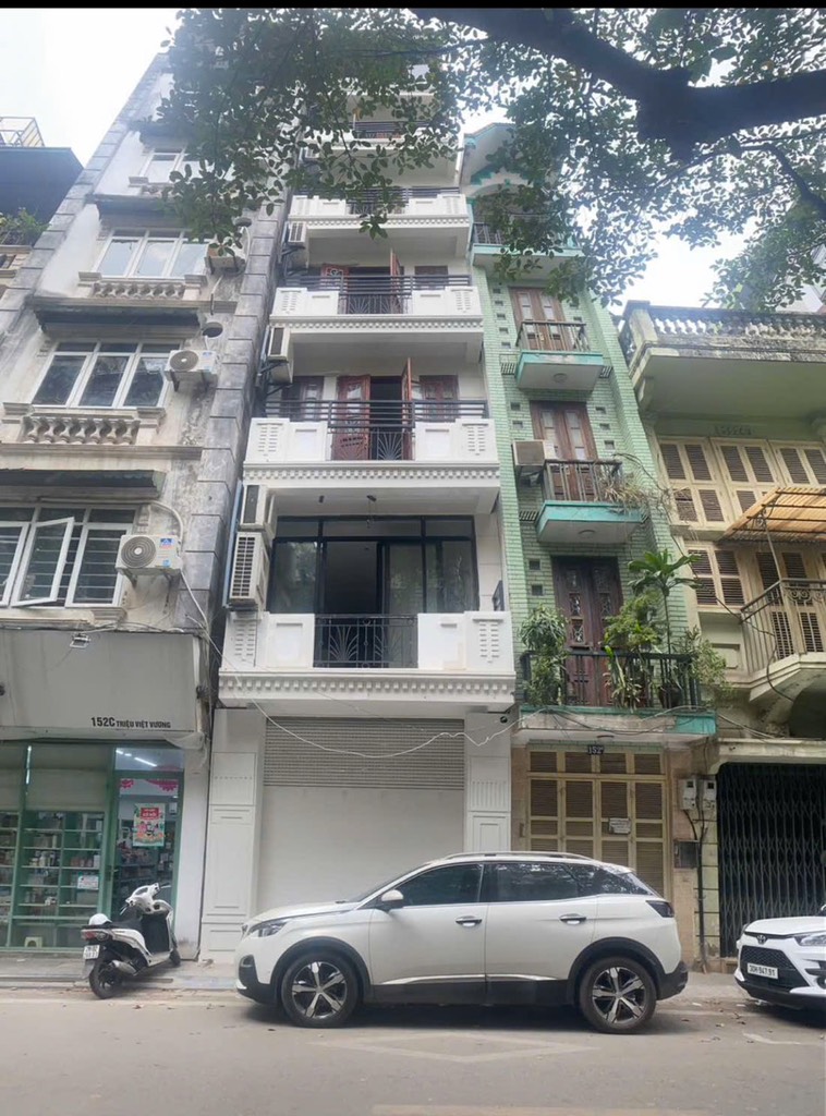 Bán nhà Triệu Việt Vương - diện tích 29,6m2 7 tầng - Mặt phố VIP trung tâm - giá 29,5 tỷ