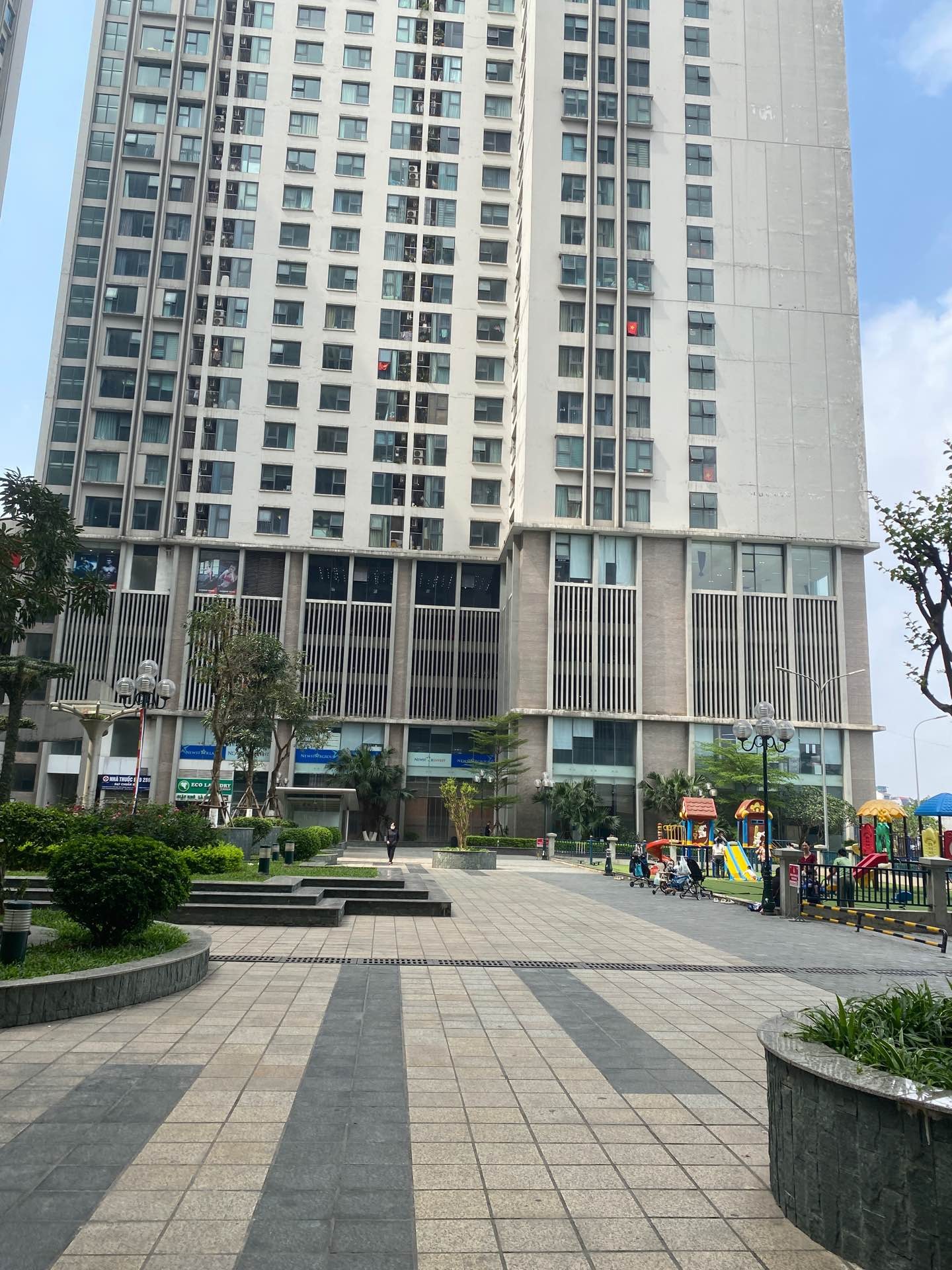 Bán nhà Nguyễn Xiển - diện tích 74m2 1 tầng - Căn hộ chung cư Ecogreen - giá 6,8 tỷ