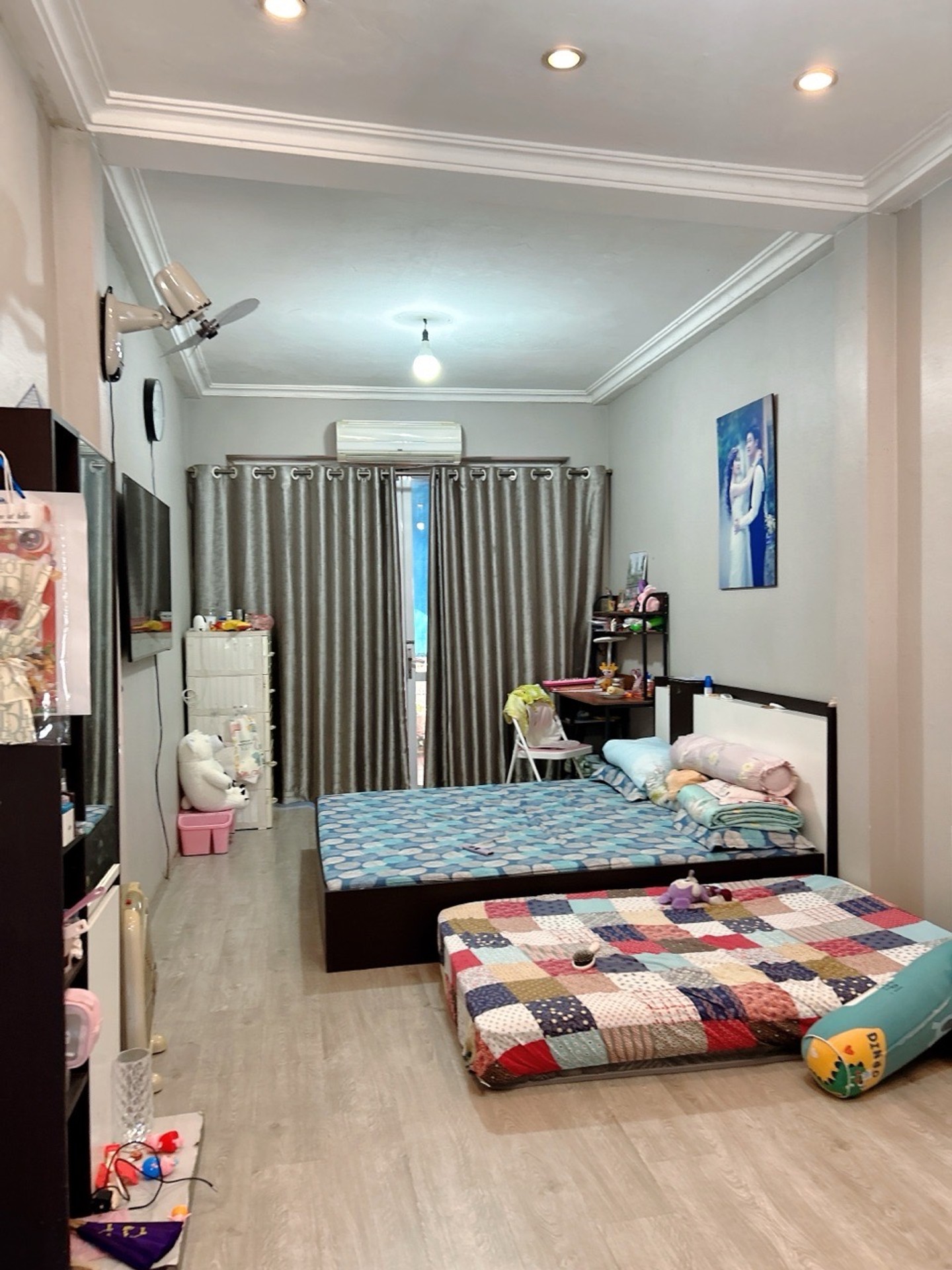Bán nhà Đê Tô Hoàng - diện tích 40m2 5 tầng - Nhà mặt ngõ, kinh doanh sầm uất - giá 18,9 tỷ