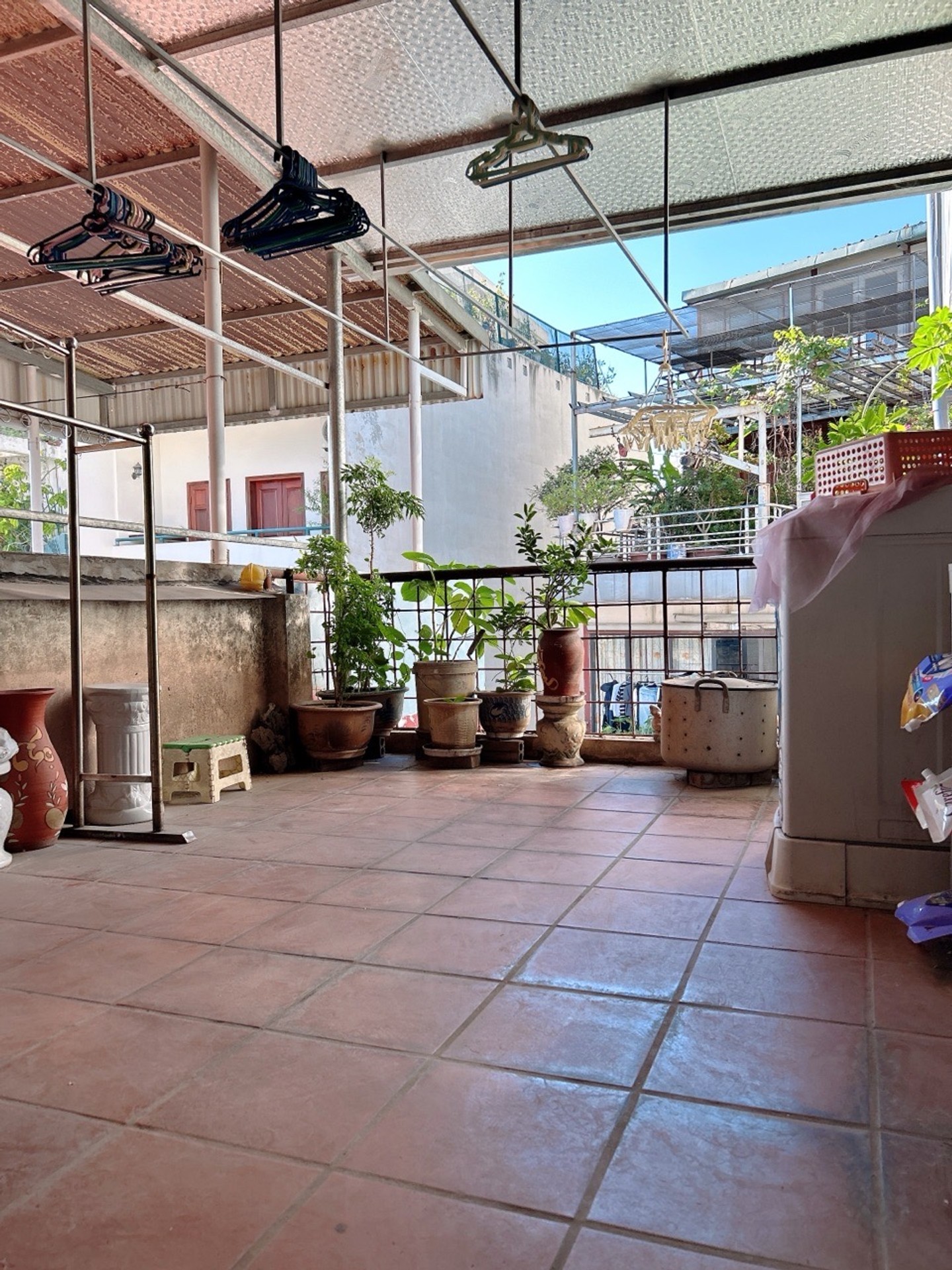Bán nhà Đê Tô Hoàng - diện tích 40m2 5 tầng - Nhà mặt ngõ, kinh doanh sầm uất - giá 18,9 tỷ