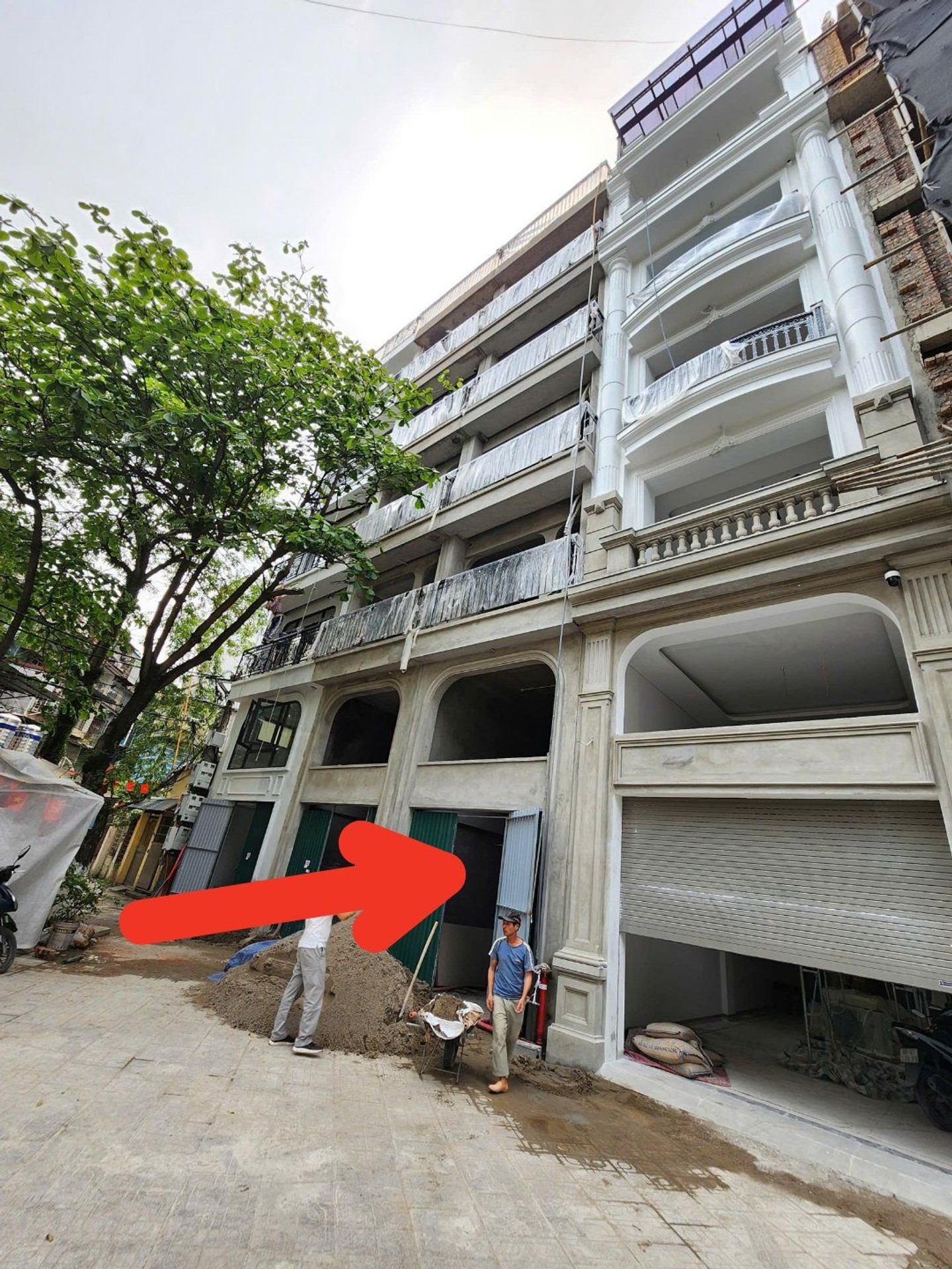 Bán nhà Lương Thế Vinh - diện tích 76m2 7 tầng - Thoáng trước, sau - giá 28,3 tỷ