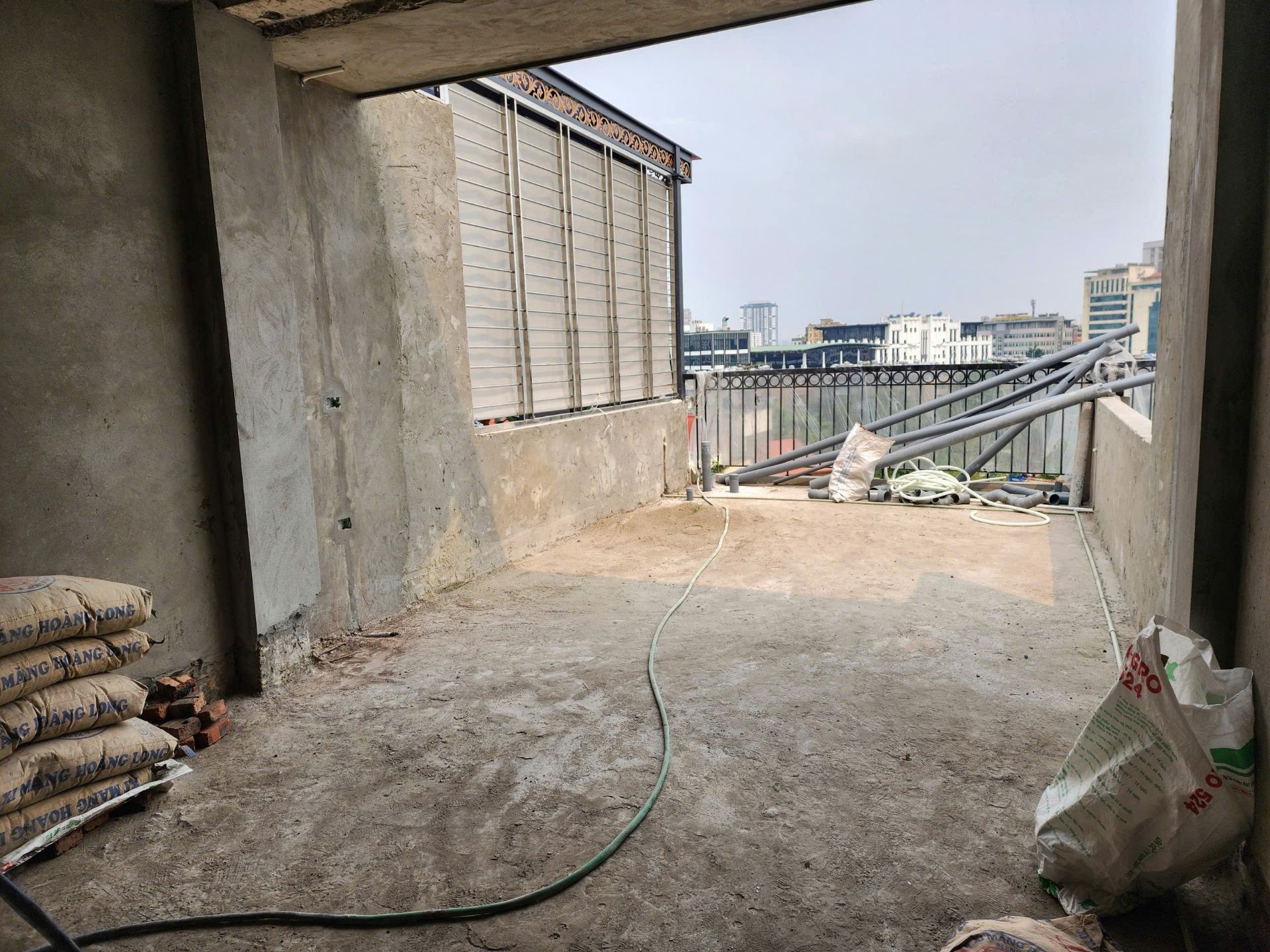 Bán nhà Lương Thế Vinh - diện tích 76m2 7 tầng - Thoáng trước, sau - giá 28,3 tỷ