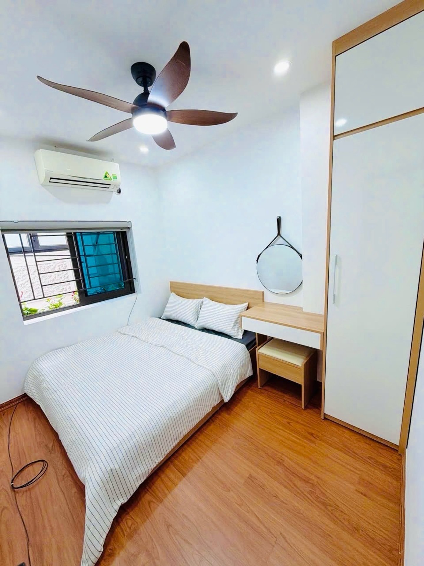 Bán nhà Định Công Thượng - diện tích 22m2 3 tầng - Ngõ ô tô tránh - giá Nhỉnh 2 tỷ