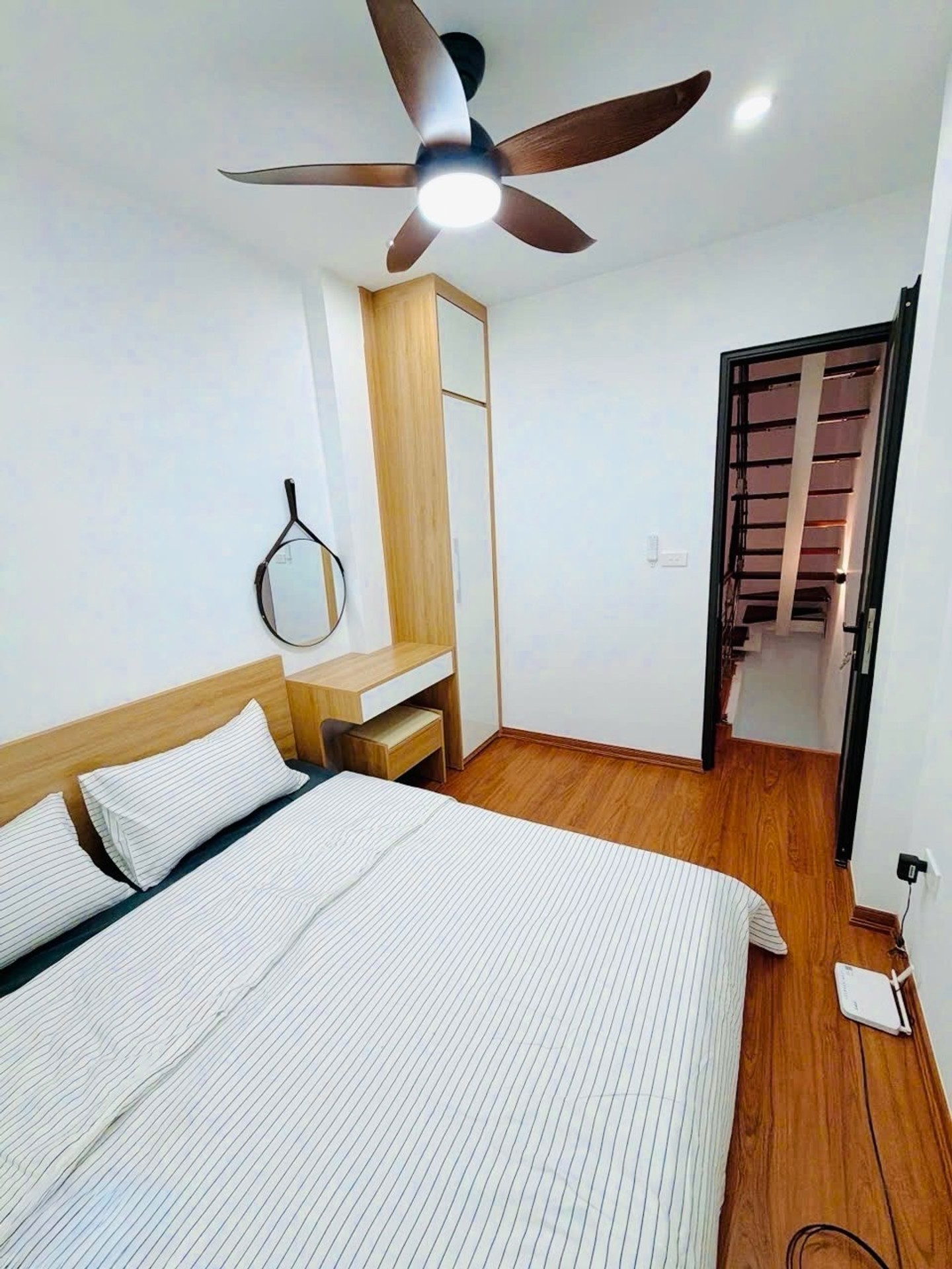 Bán nhà Định Công Thượng - diện tích 22m2 3 tầng - Ngõ ô tô tránh - giá Nhỉnh 2 tỷ