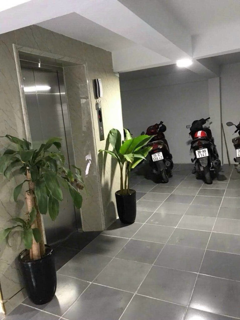 Bán nhà Mễ Trì Thượng - diện tích 85m2 7 tầng - Lô góc 3 mặt thoáng - giá 27,5 tỷ