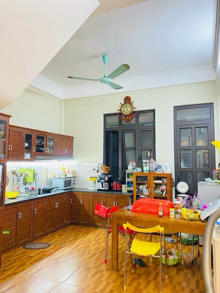 Bán nhà Kim Giang - diện tích 230m2 4 tầng - Phân lô ô tô tránh - giá 51 tỷ