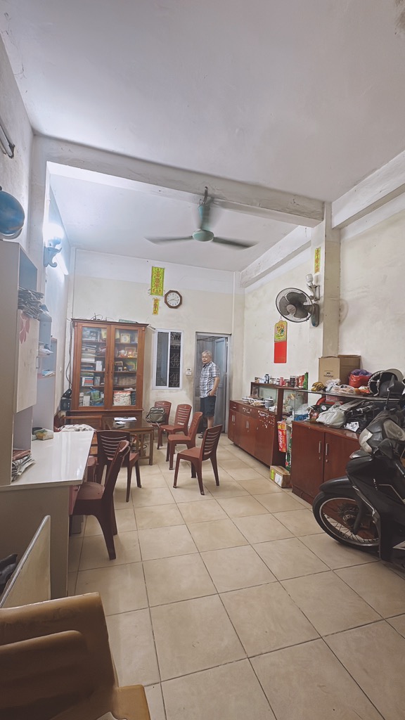 Bán nhà Phố Huế - diện tích 103.7m2 4 tầng - Mặt phố VIP - giá 77,7 tỷ