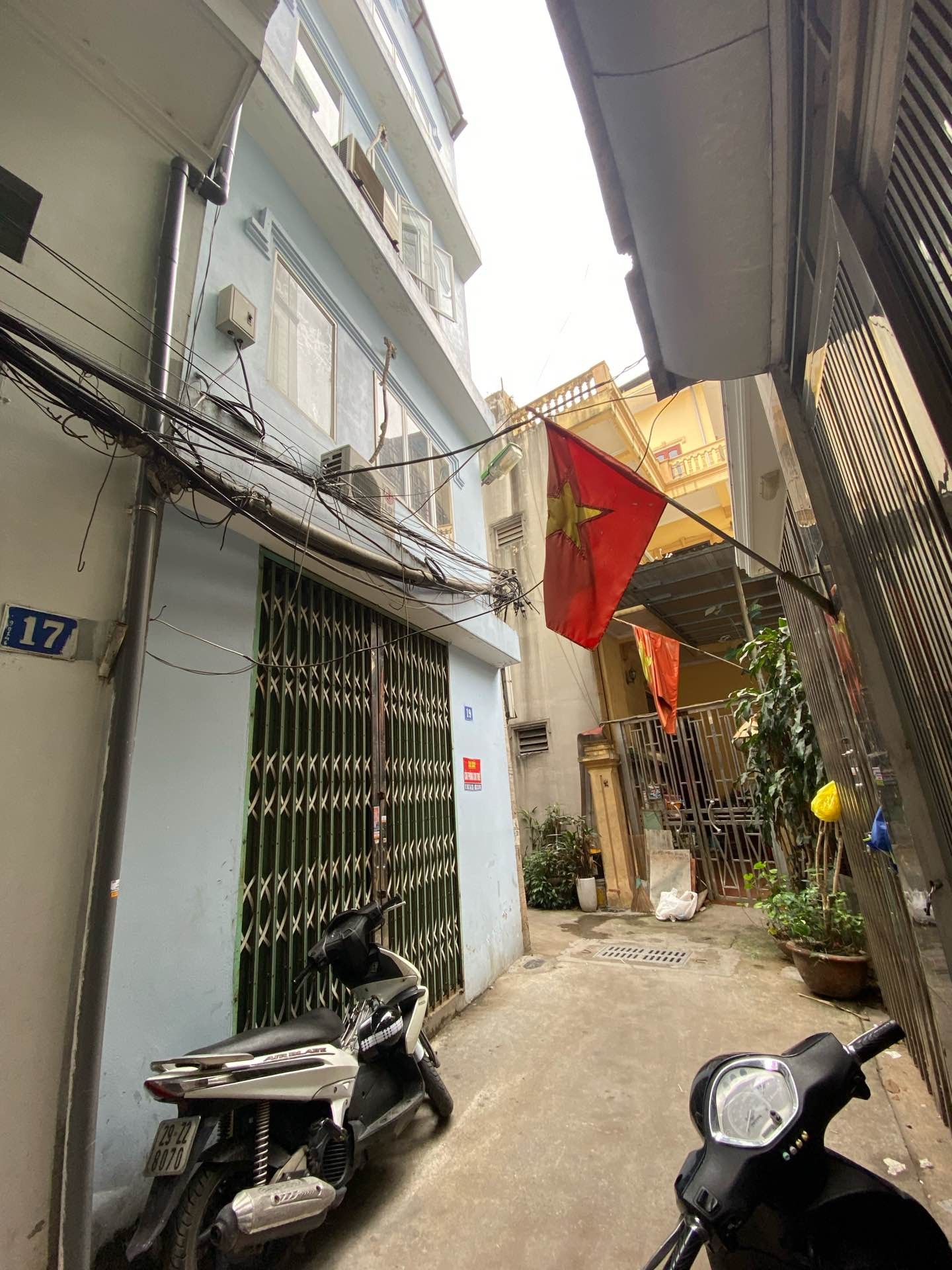 Bán nhà Vĩnh Hưng - diện tích 38m2 4 tầng - Lô góc, ô tô tránh - giá 4,39 tỷ