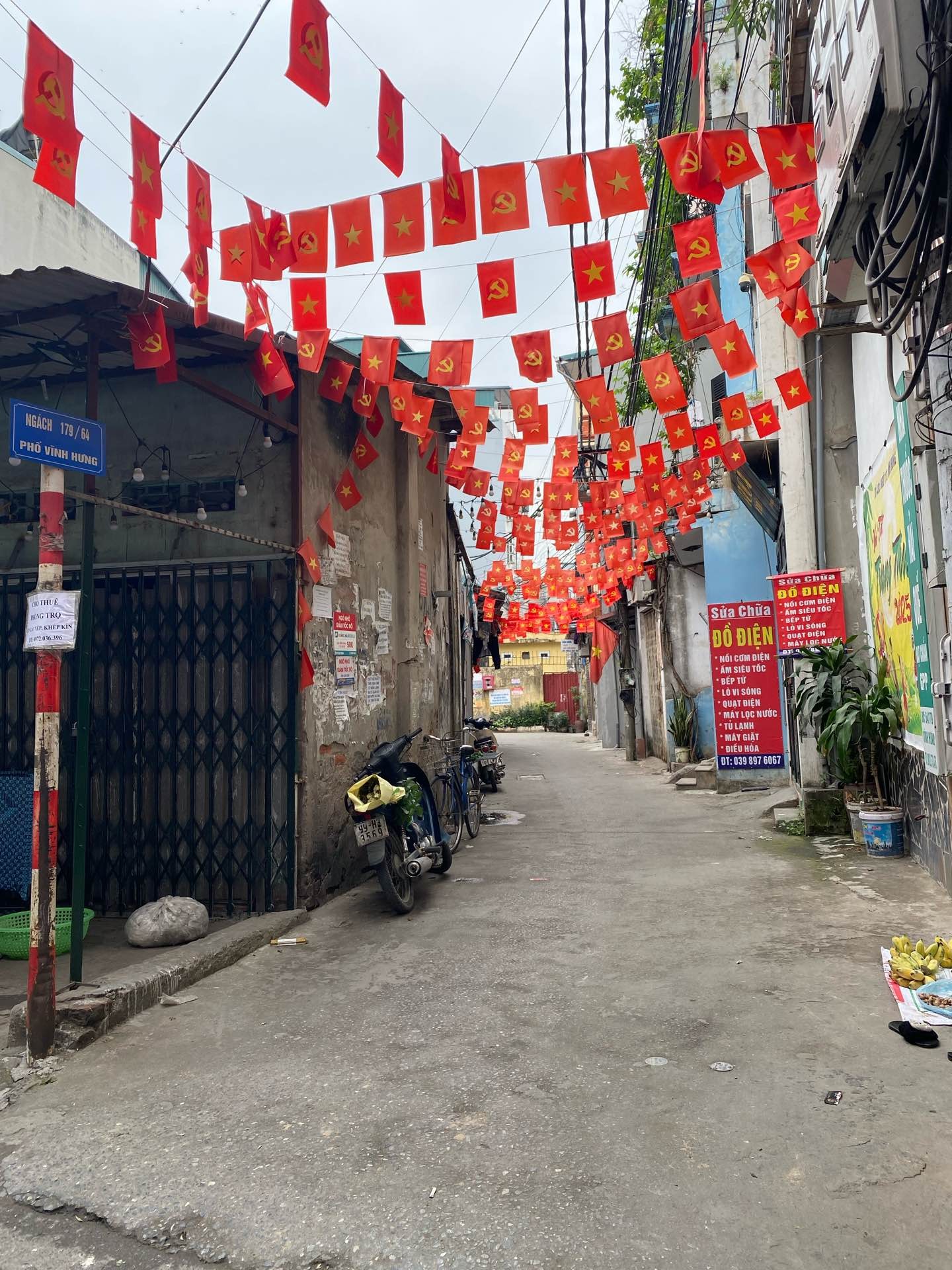 Bán nhà Vĩnh Hưng - diện tích 38m2 4 tầng - Lô góc, ô tô tránh - giá 4,39 tỷ