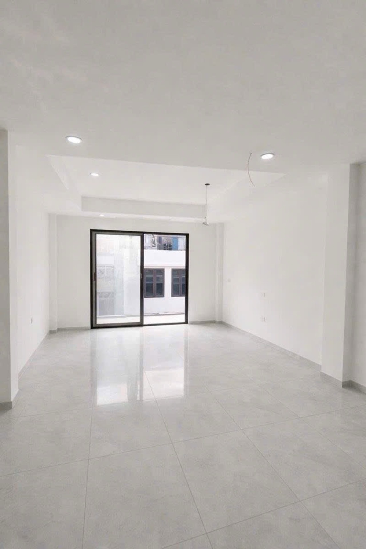 Bán nhà Định Công Hạ - diện tích 85m2 8 tầng - Ngõ ô tô thông kinh doanh - giá 23,5 tỷ
