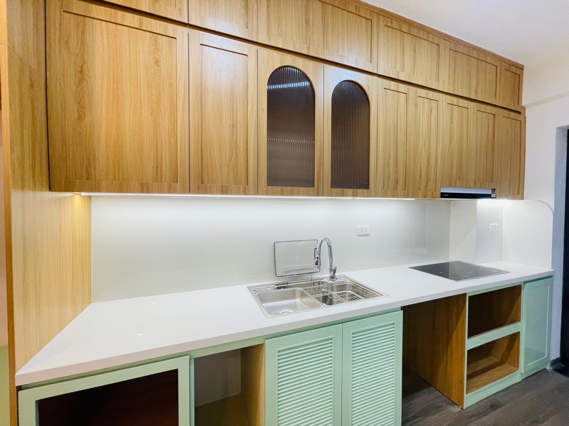 Bán nhà CT16 - diện tích 81m2 10 tầng - Căn hộ đẹp, view thoáng - giá 8,35 tỷ