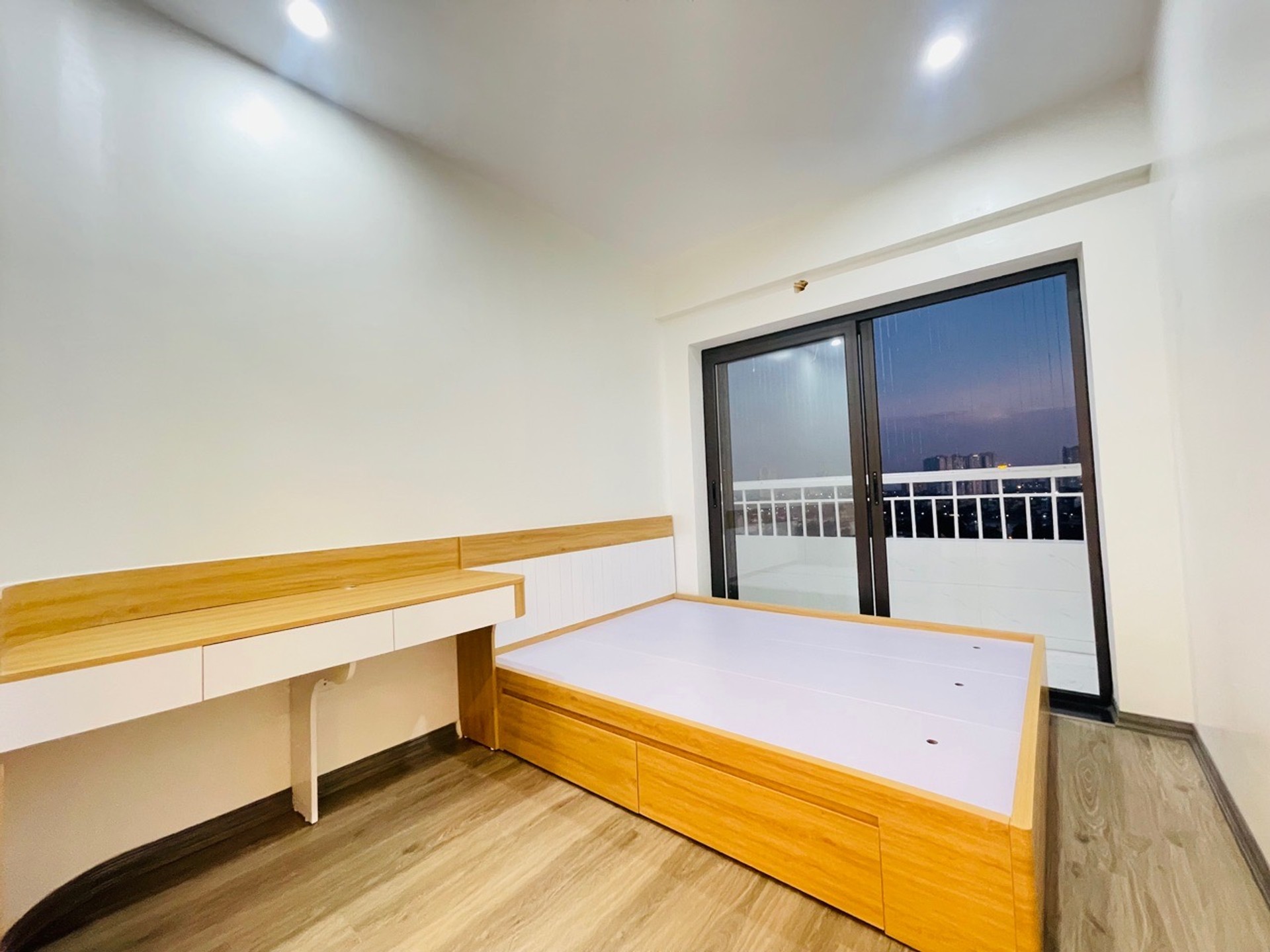 Bán nhà CT16 - diện tích 81m2 10 tầng - Căn hộ đẹp, view thoáng - giá 8,35 tỷ