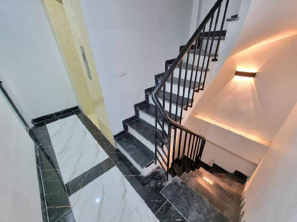 Bán nhà Minh Khai - diện tích 70m2 7 tầng - Tòa CCMN cao cấp, vừa ở vừa cho thuê - giá 15,5 tỷ