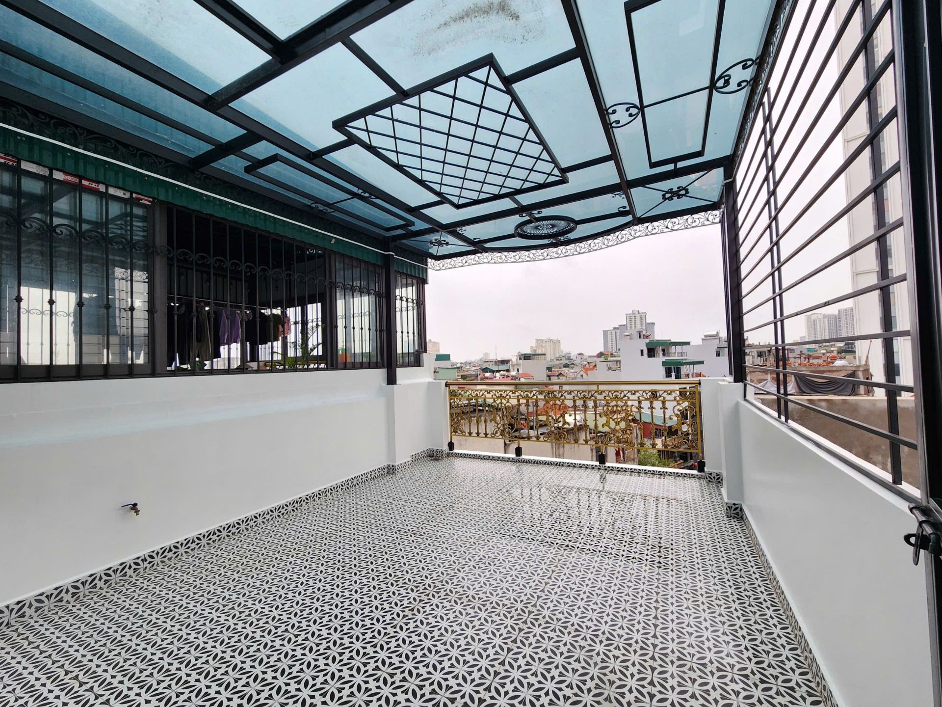 Bán nhà Hoàng Mai - diện tích 40m2 7 tầng - MẶT PHỐ - Ô TÔ TRÁNH - KINH DOANH - giá 18,3 tỷ
