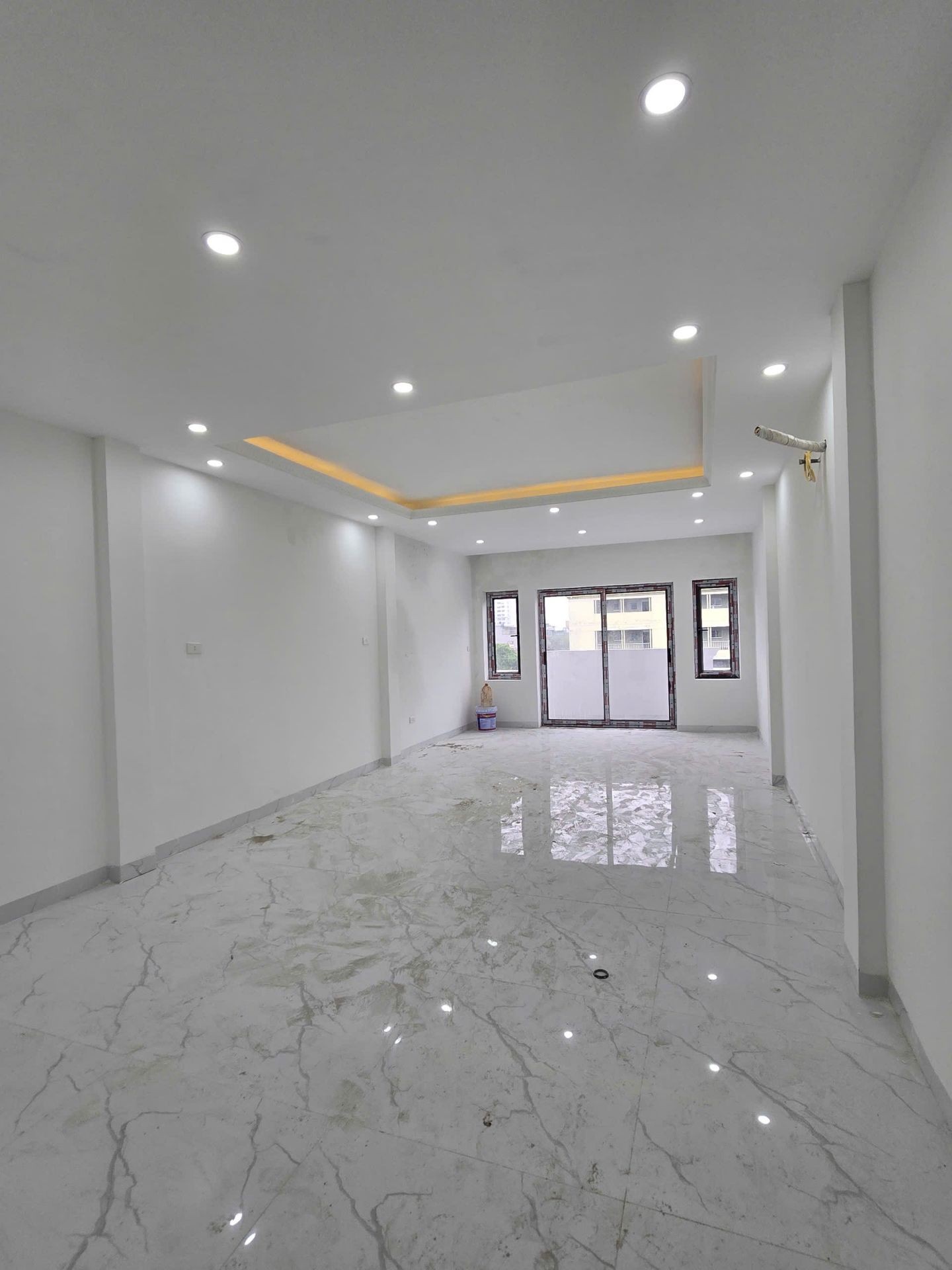 Bán nhà Kim Đồng - diện tích 56.5m2 6 tầng - Kinh doanh đỉnh - giá 35 tỷ