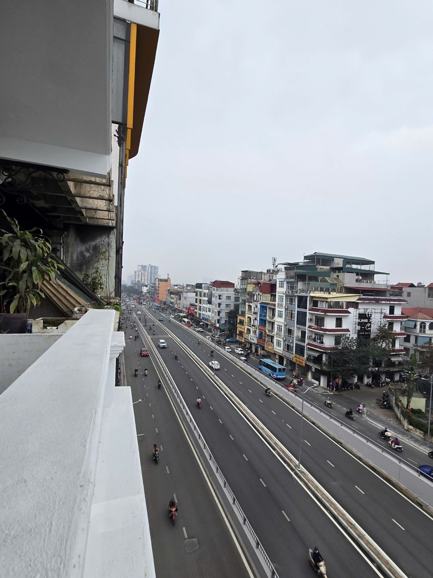 Bán nhà Kim Đồng - diện tích 56.5m2 6 tầng - Kinh doanh đỉnh - giá 35 tỷ